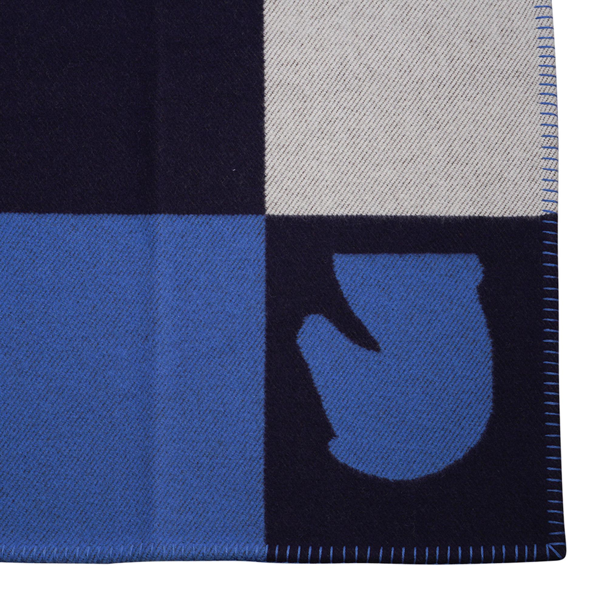 Hermes Limited Edition Samarcande Blanket Marine Wool / Cashmere  In New Condition For Sale In Miami, FL