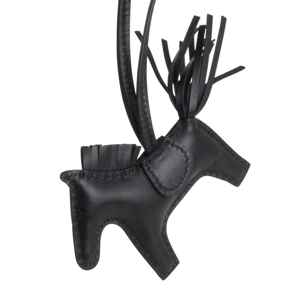 Hermès - Breloque de sac « So Black Rodeo Horse » MM, édition limitée  en vente 3