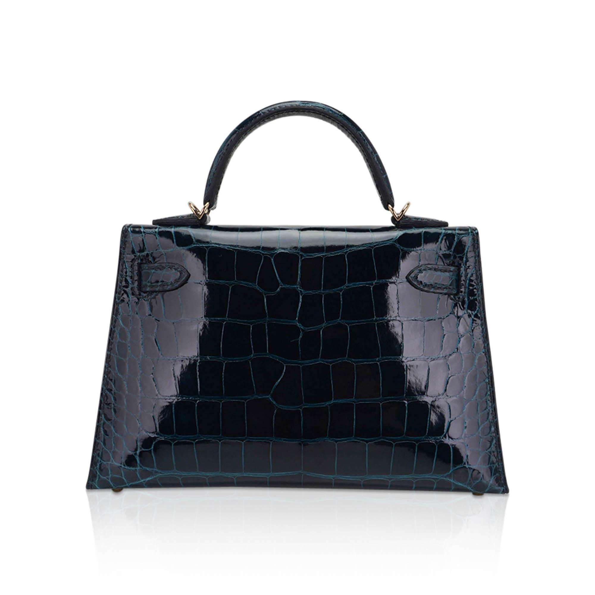 Hermes Limited Edition Vert Rousseau Verso Alligator Mini Kelly 20 Sellier Bag P For Sale 2