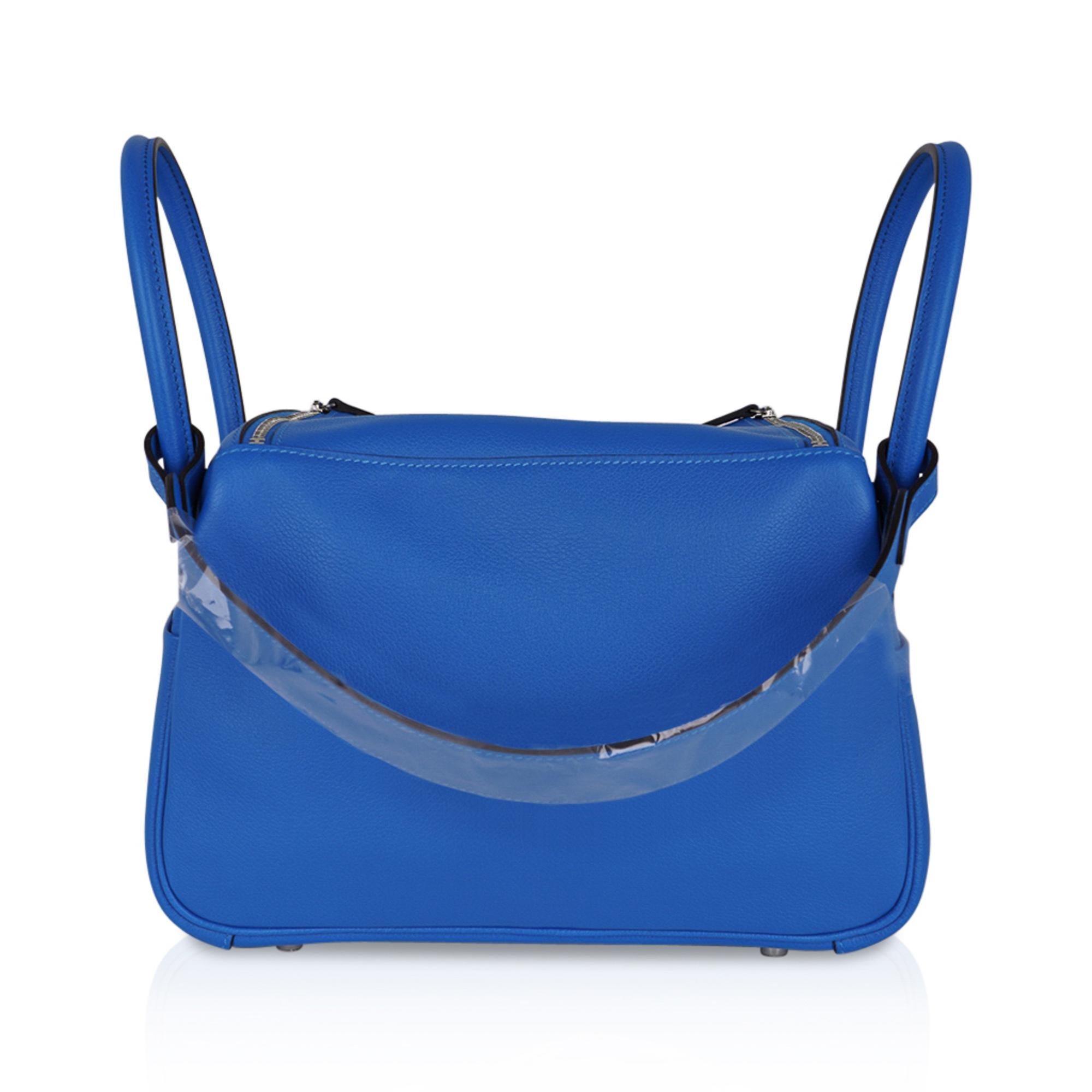 Hermes Lindy 26 Bag Beautiful Blue Hydra Evercolor Leather Palladium 3
