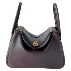Hermes Lindy 26 en rouge sellier avec quincaillerie dorée