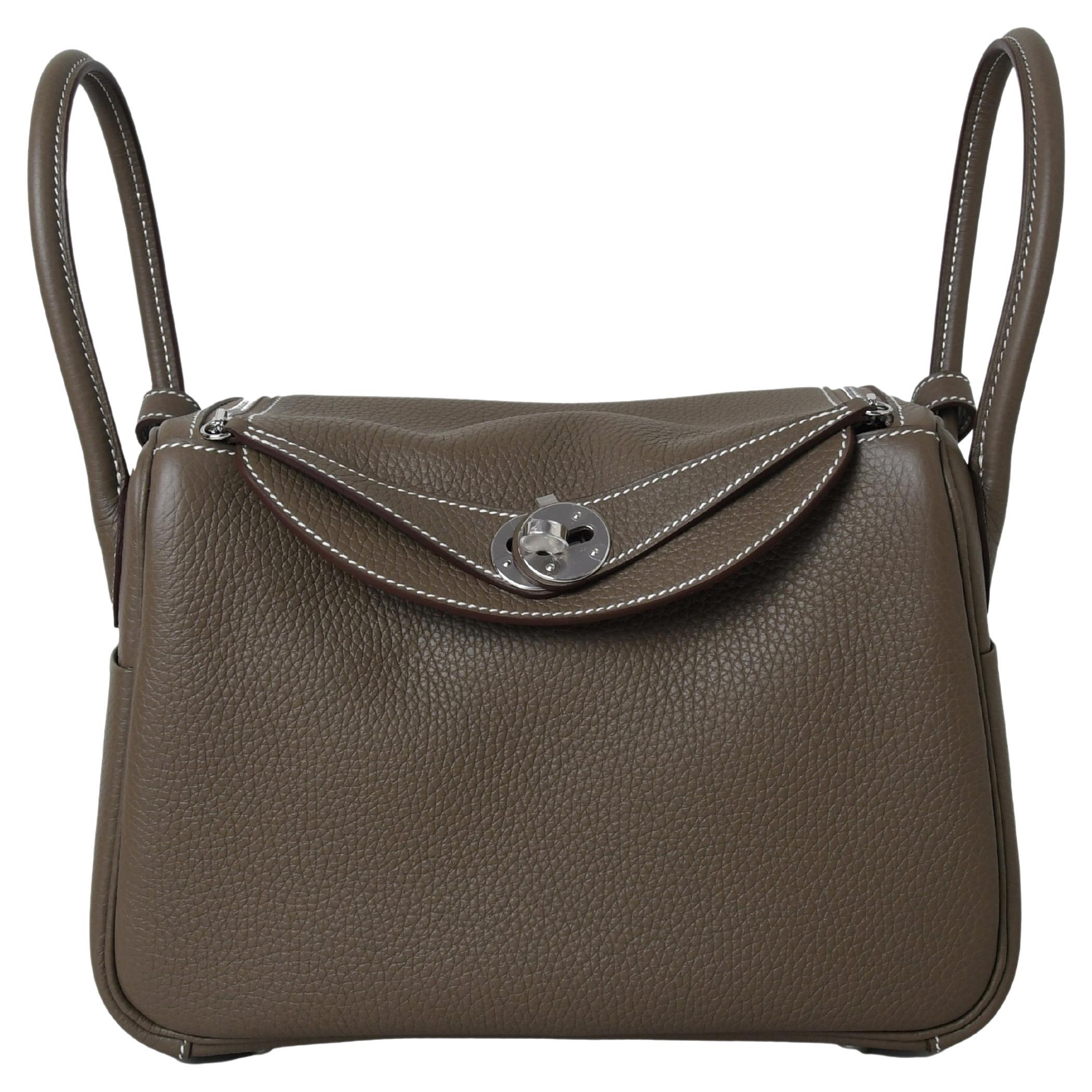 Lindy 26 clemence etoupe bag with gold hardware