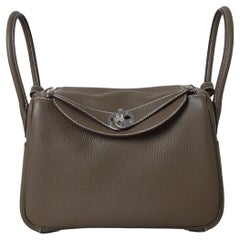 Hermes Lindy 26 Taurillon Clemence Palladium Hardware Etuope