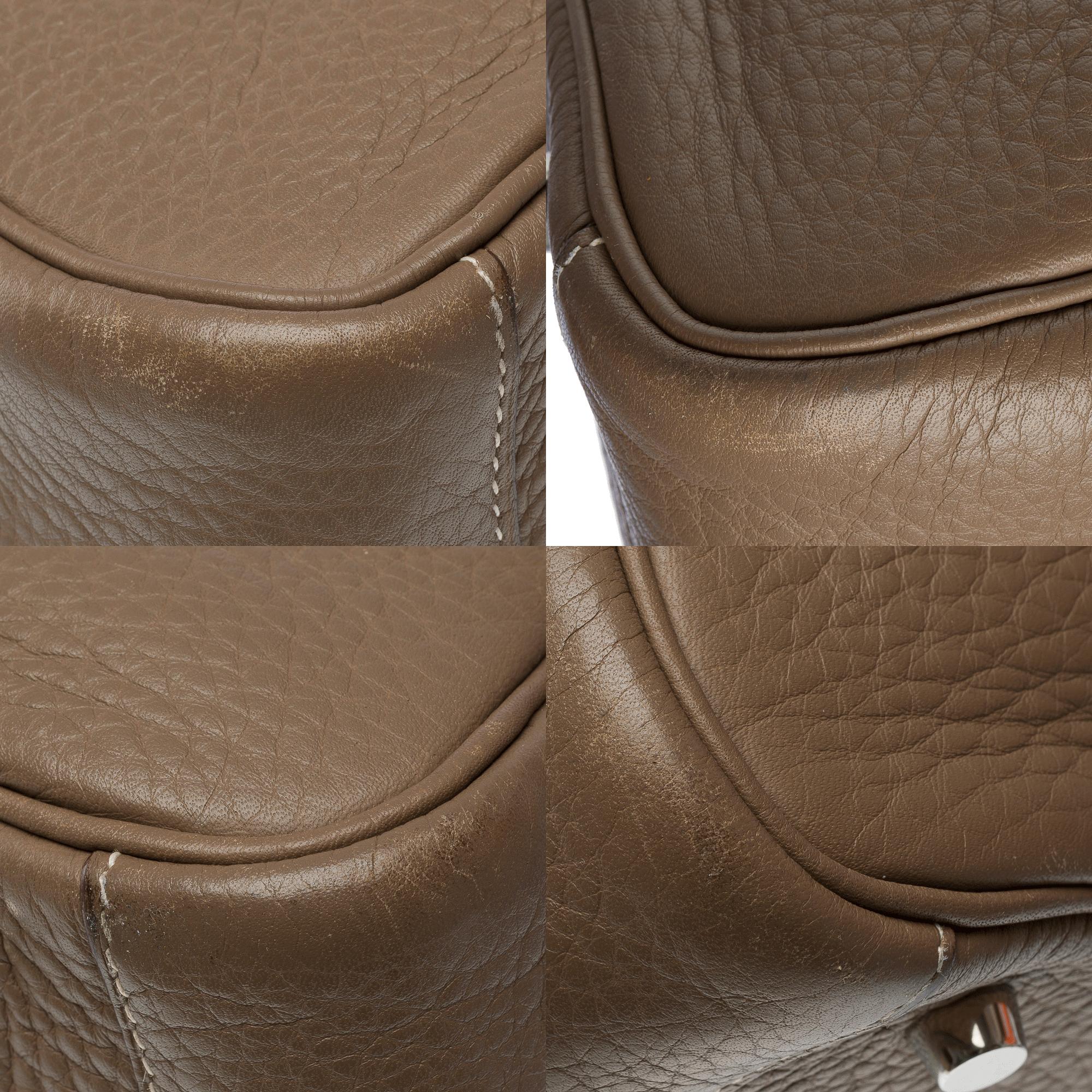 Hermes Lindy Mini 30 handbag strap in Etoupe Togo leather, PHW For Sale 6