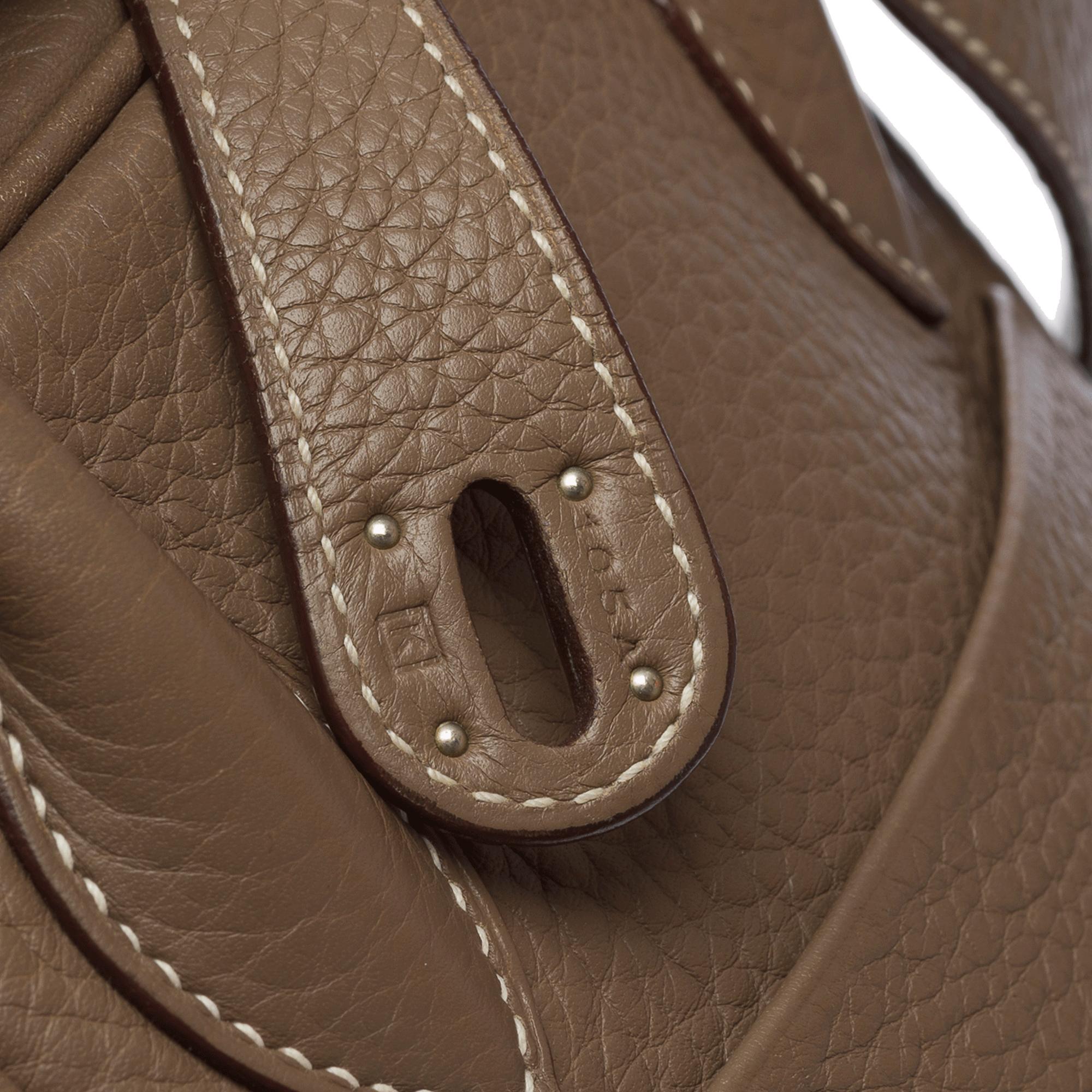 Hermes Lindy Mini 30 handbag strap in Etoupe Togo leather, PHW For Sale 2
