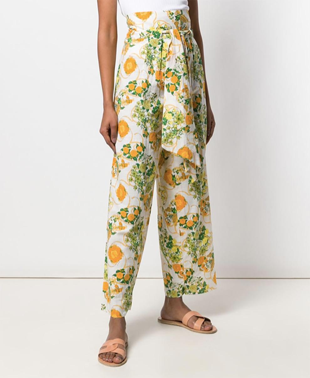 Hermes linen pant featuring a high rise, an invisible back zip fastening, a tie waist, a straight leg, a cropped length, micro pleated details and a floral print. 
Estimated size: 40fr/US8/UK12
In excellent vintage condition. Made in France.
Hips