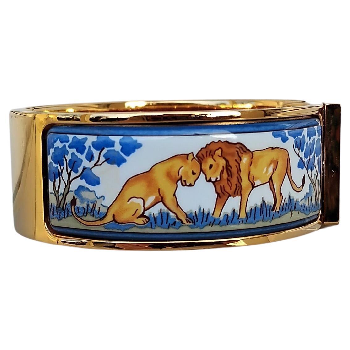 Hermès Lions and Lionesses Clic Clac Enamel Bracelet Gold Hdw 2