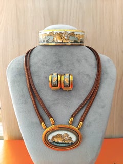 Más pulseras