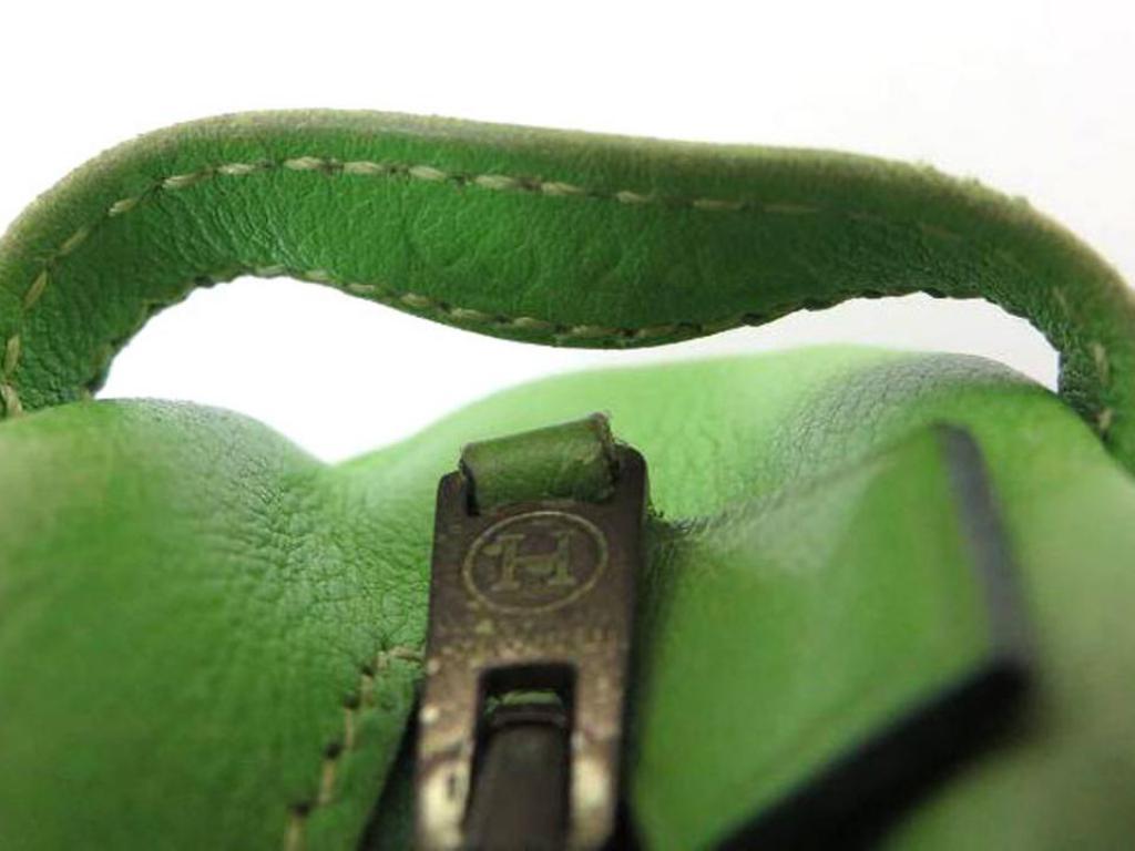 Hermès Long Case 216831 Green Leather Clutch (Grün)