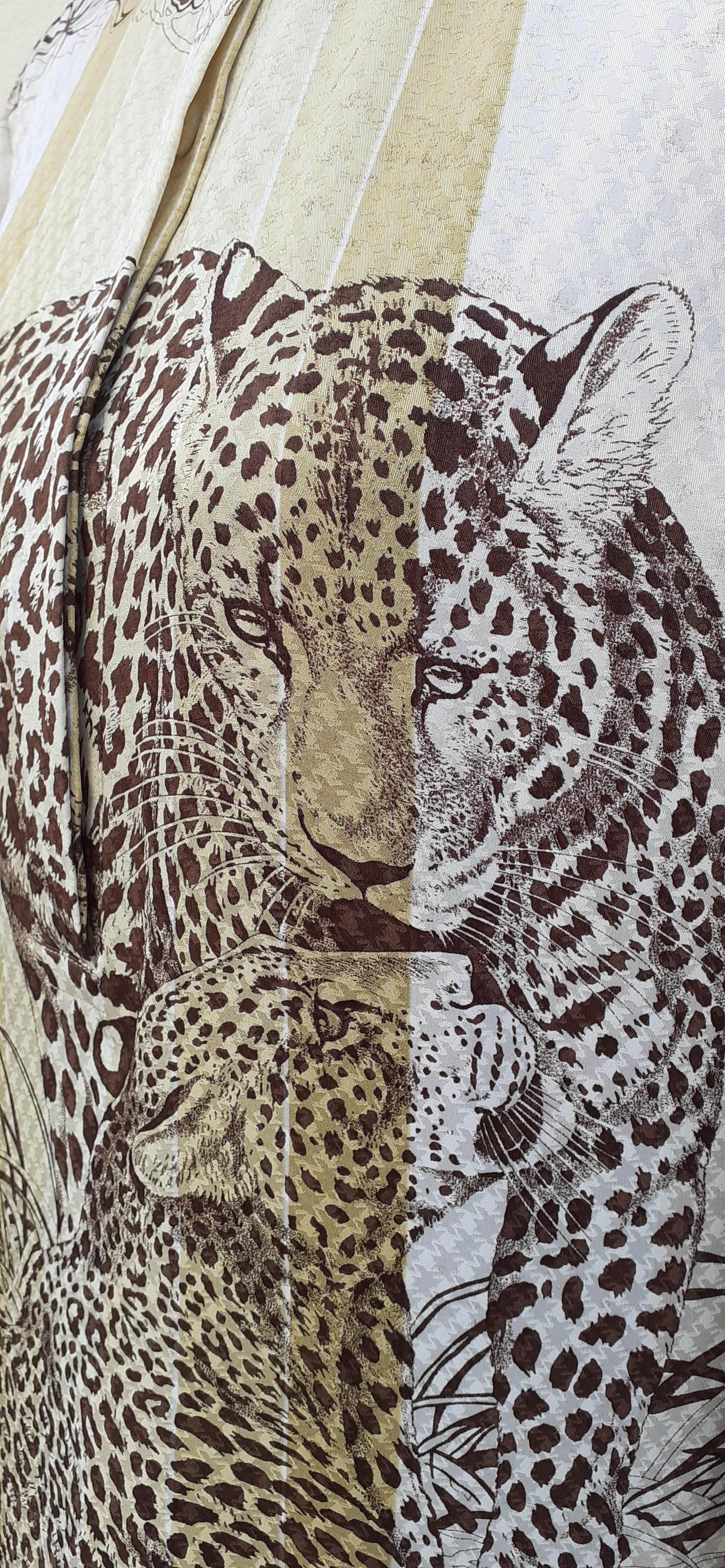Hermès Long Dress Jungle Love Rainbow Cheetahs Pattern Cashmere Silk Size S/M For Sale 10