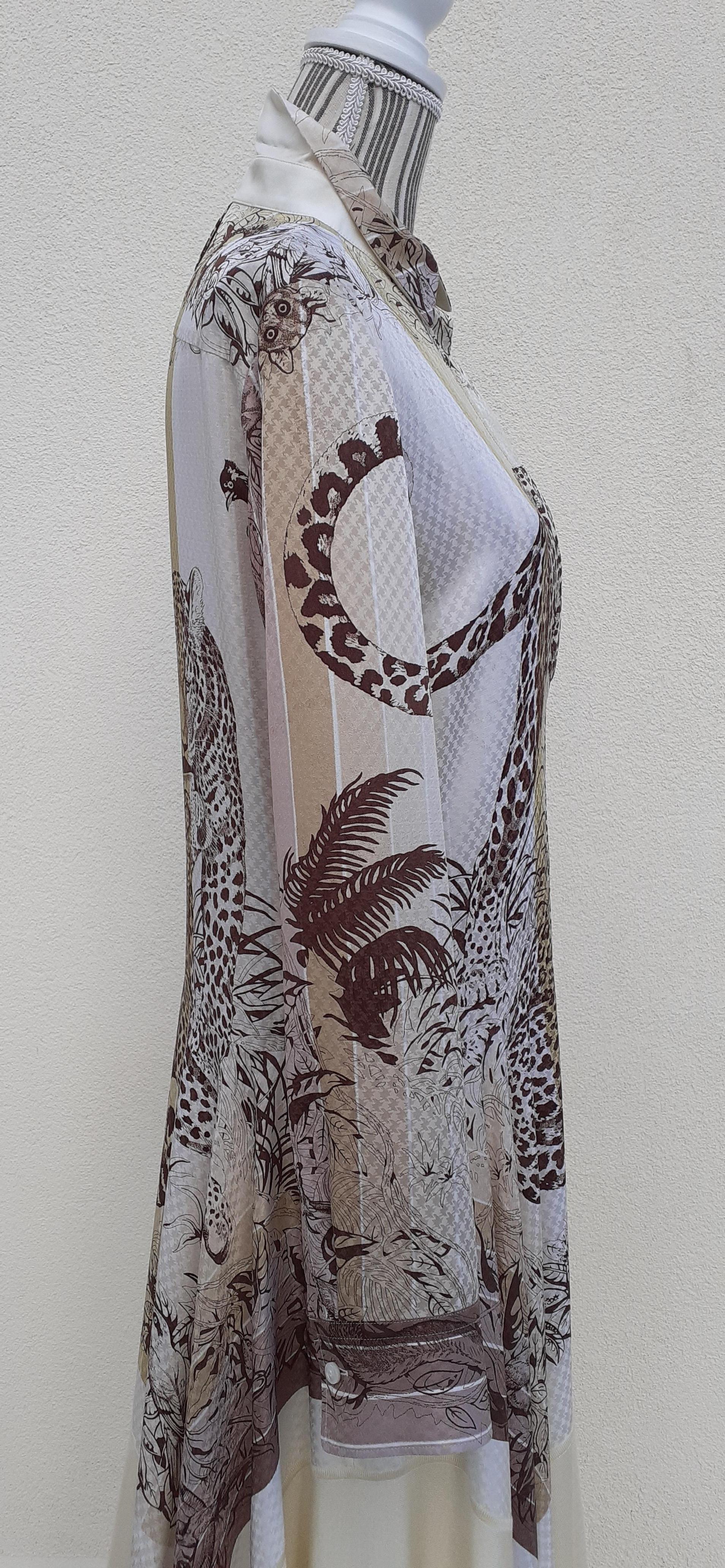 Hermès Long Dress Jungle Love Rainbow Cheetahs Pattern Cashmere Silk Size S/M en vente 3