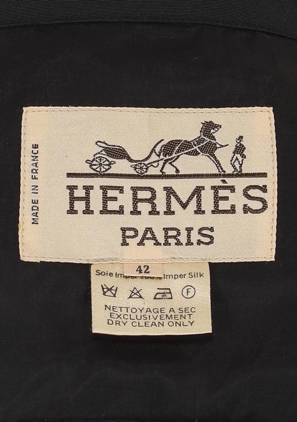 Women's or Men's Hermès Long Nylon Black Coat For Sale