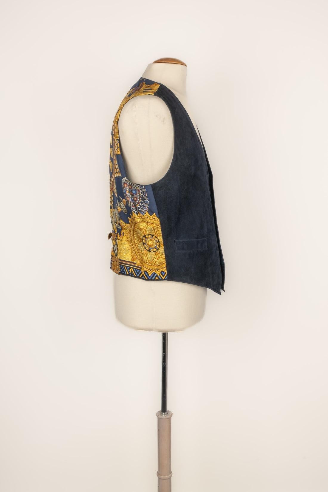 Hermès - (Made in France) Navy-blue leather vest, silk back illustrated with the 
