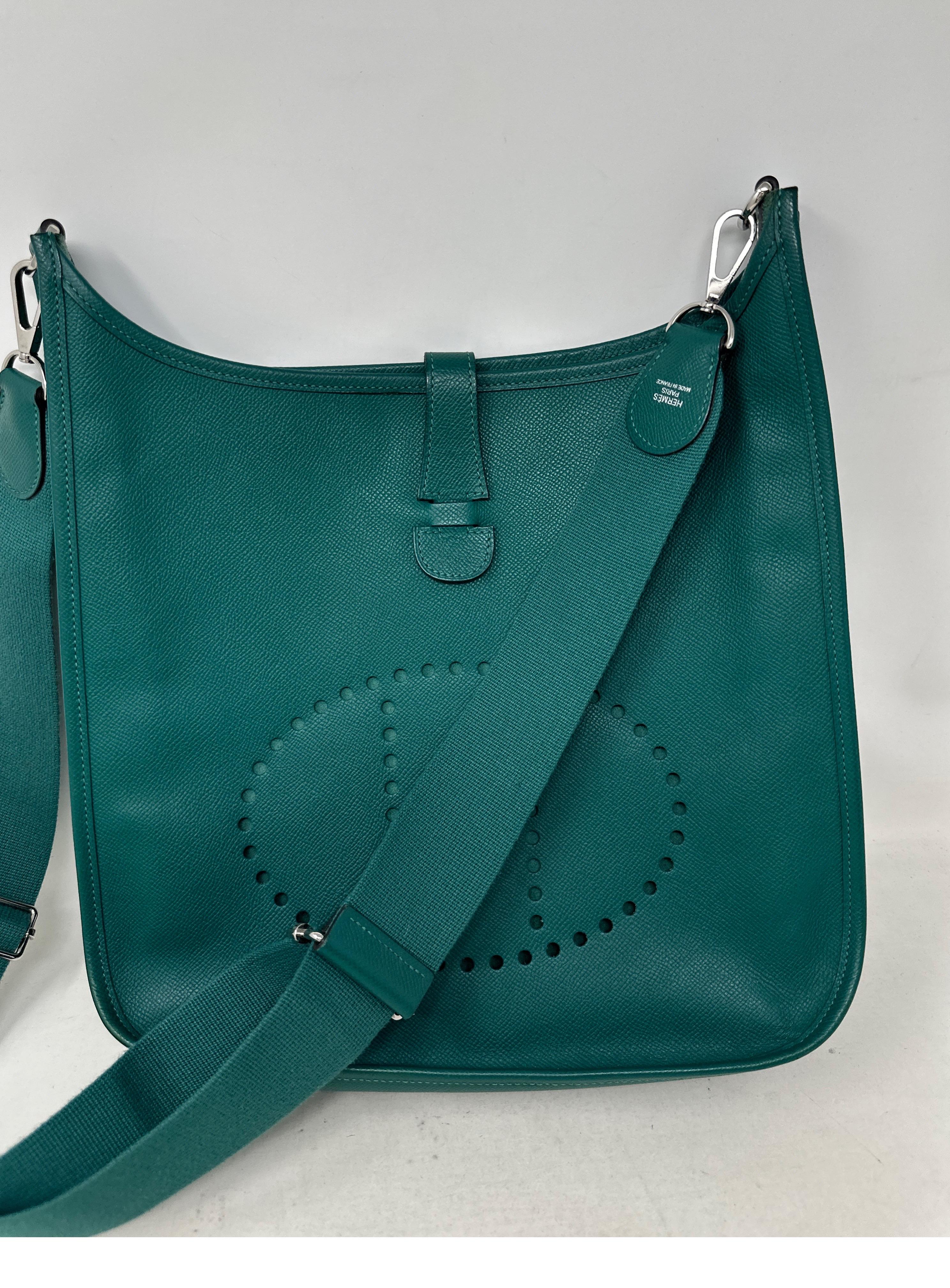 Hermes Malachite Evelyne GM Bag  In Excellent Condition In Athens, GA