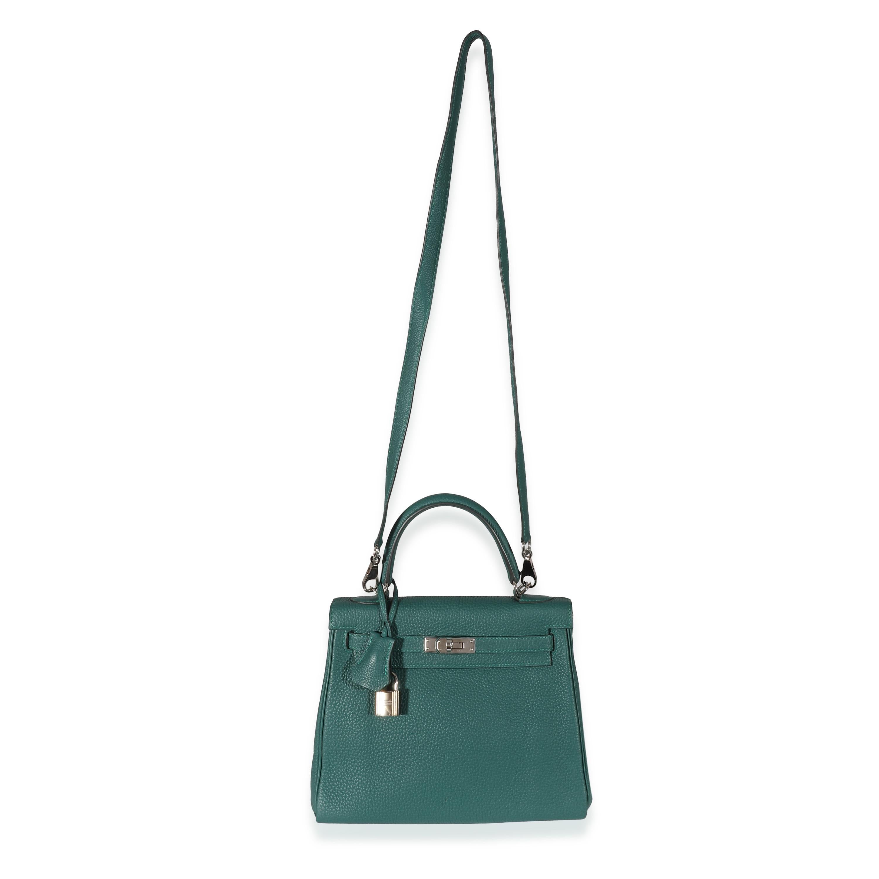 Listing Title: Hermes Malachite Togo Retourne Kelly 25 PHW
SKU: 133900
Condition: Pre-owned 
Handbag Condition: Excellent
Condition Comments: Item is in excellent condition and displays light signs of wear. Faint exterior corner scuffing. Scratching