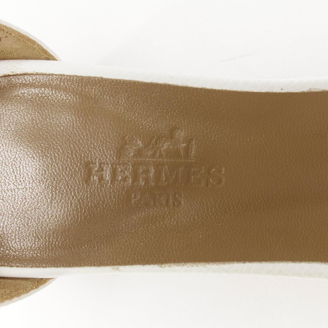HERMES Manege Kelly sandales à bride cheville en cuir epsom argenté EU36.5 en vente 5