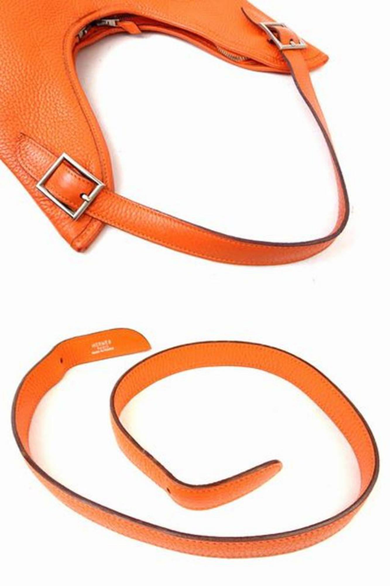 Hermès Massai 219135 Orange Taurillon Clemence Shoulder Bag In Excellent Condition For Sale In Forest Hills, NY