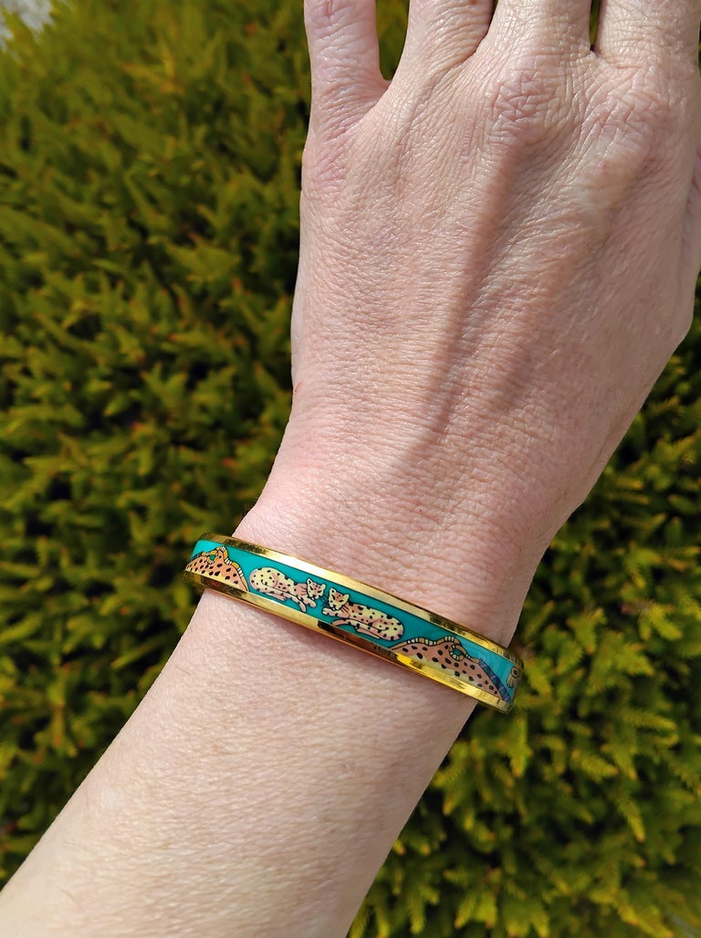 Hermes red enamel & gold H bangle bracelet set with green cord bracelet Hermès Plated Narrow Red Enamel Bracelet with Rope Design  main image 4