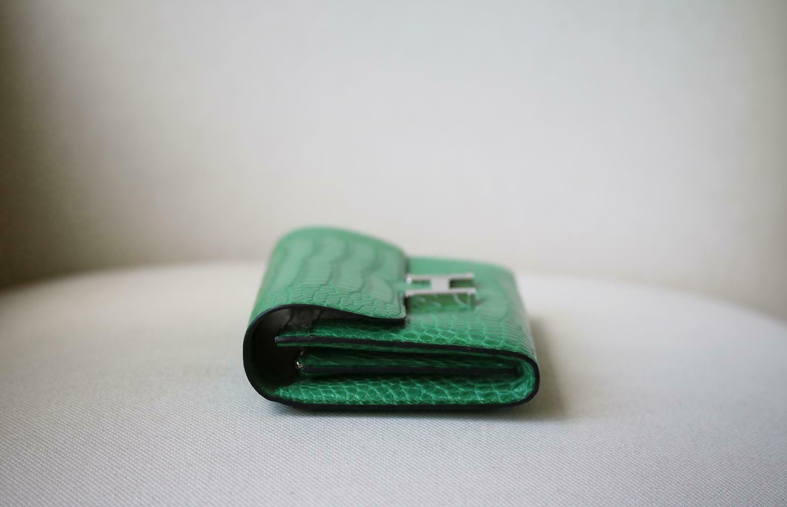 Hermès Matte Croc Constance Long Wallet with Palladium H/W In New Condition In London, GB
