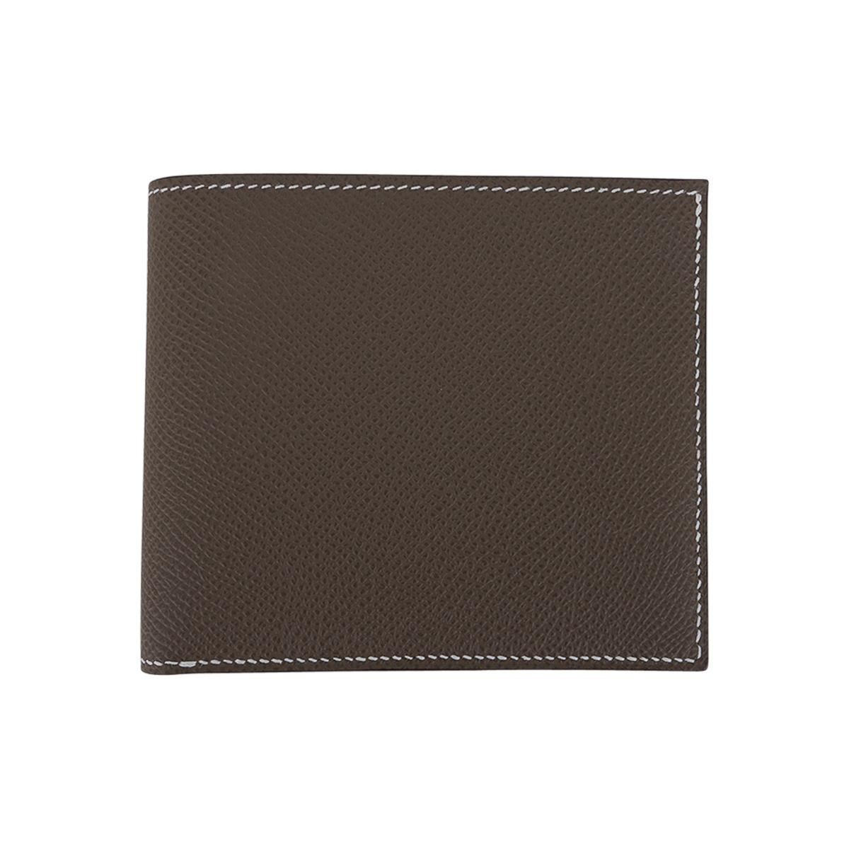 Hermes MC2 Copernic Bifold Wallet Etoupe Epsom Leather In New Condition In Miami, FL