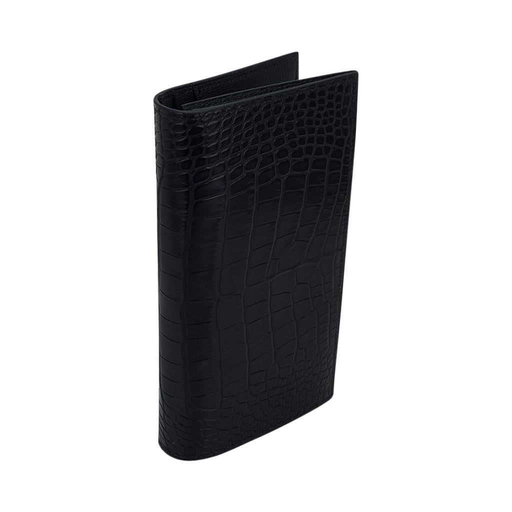 Fleming Long Wallet von Hermès MC2 aus mattem schwarzem Alligatorleder im Zustand „Neu“ in Miami, FL