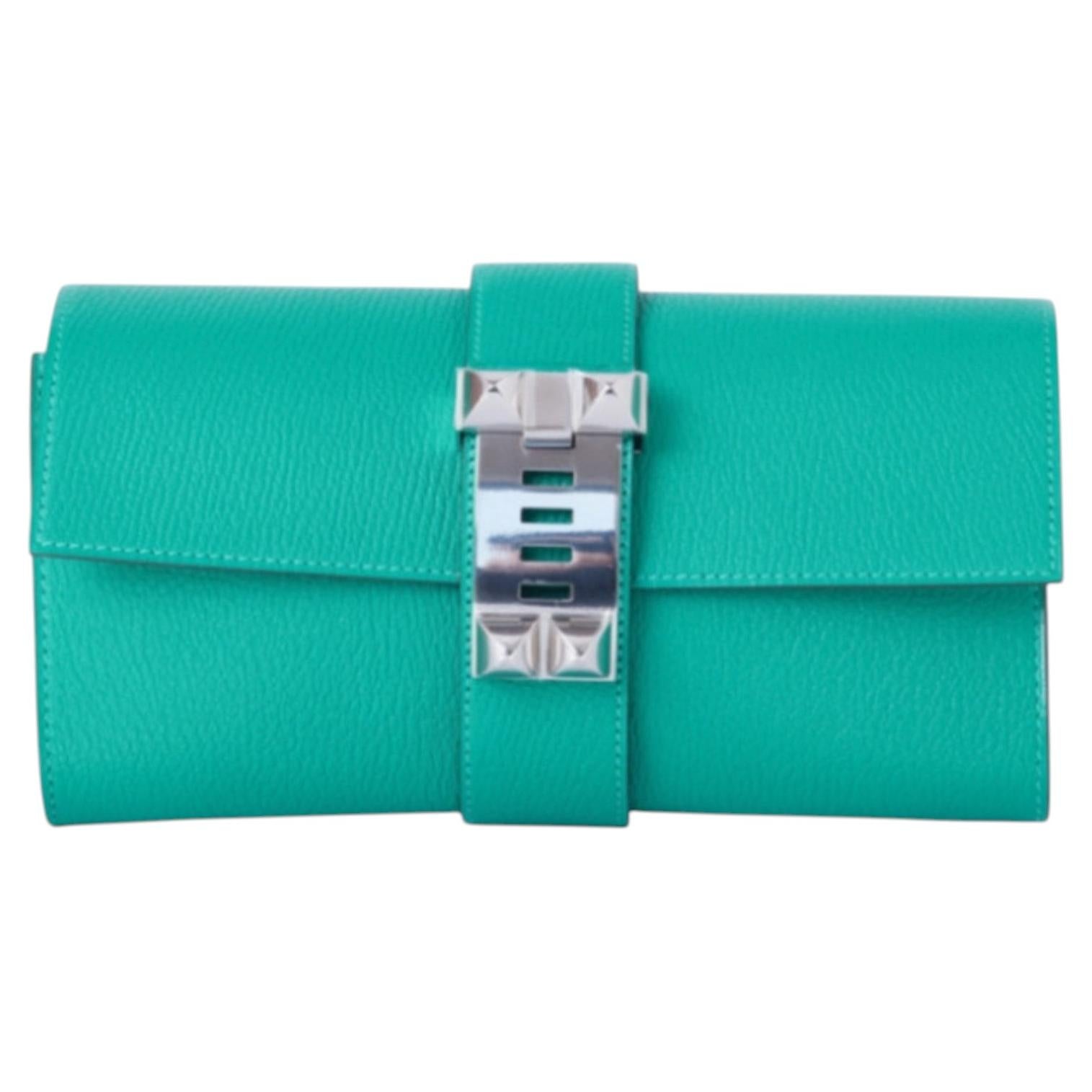 Bolso Hermès Medor de piel verde con herrajes paladio -'10s en venta