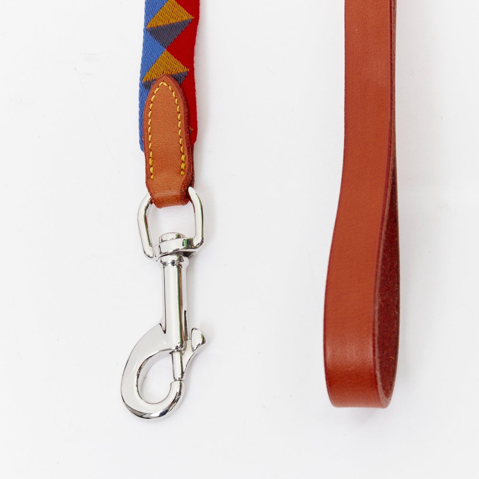 HERMES Medor Slim Dog Leash colorful red blue brown bridle leather
Reference: KYCG/A00149
Brand: Hermes
Model: Medor Slim Dog Leash
Material: Leather, Fabric
Color: Brown, Multicolour
Pattern: Geometric
Closure: Lobster Clasp
Extra Details: Slim dog