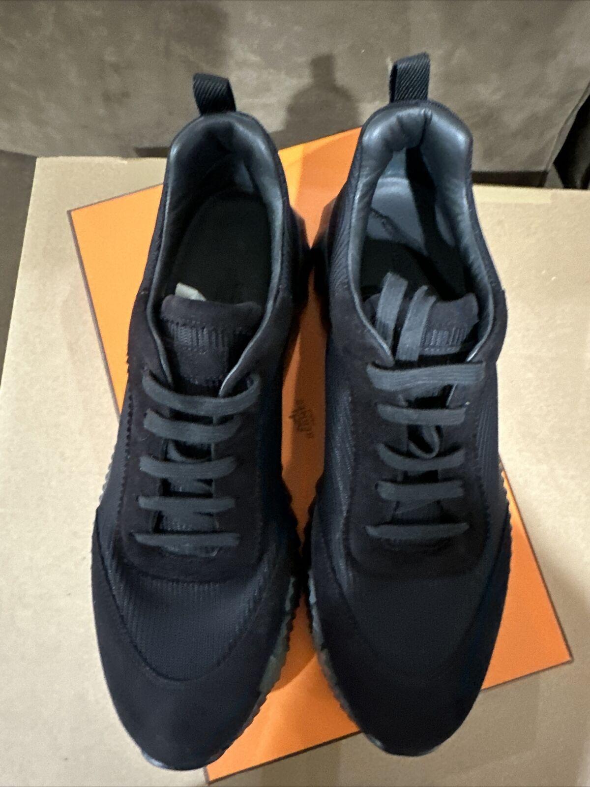 Elevate your sneaker game with these Hermes Bouncing Sneakers! The sleek black design is perfect for any stylish man. Crafted with high-quality materials, these sneakers are built to last and provide excellent comfort.


The athletic style and