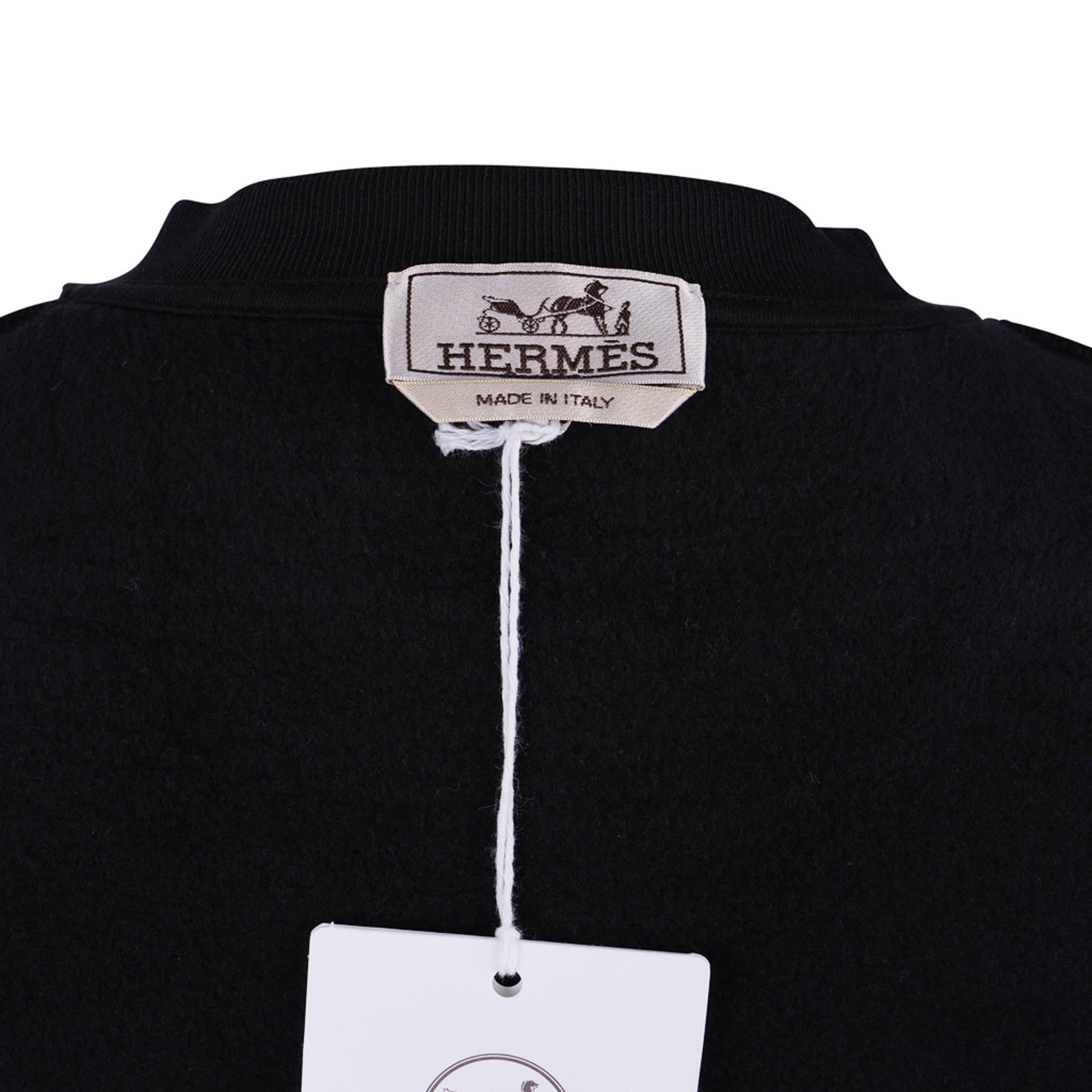 Hermes Men's Black Crewneck Sweater / Cheval au Trait Applique M For Sale 7