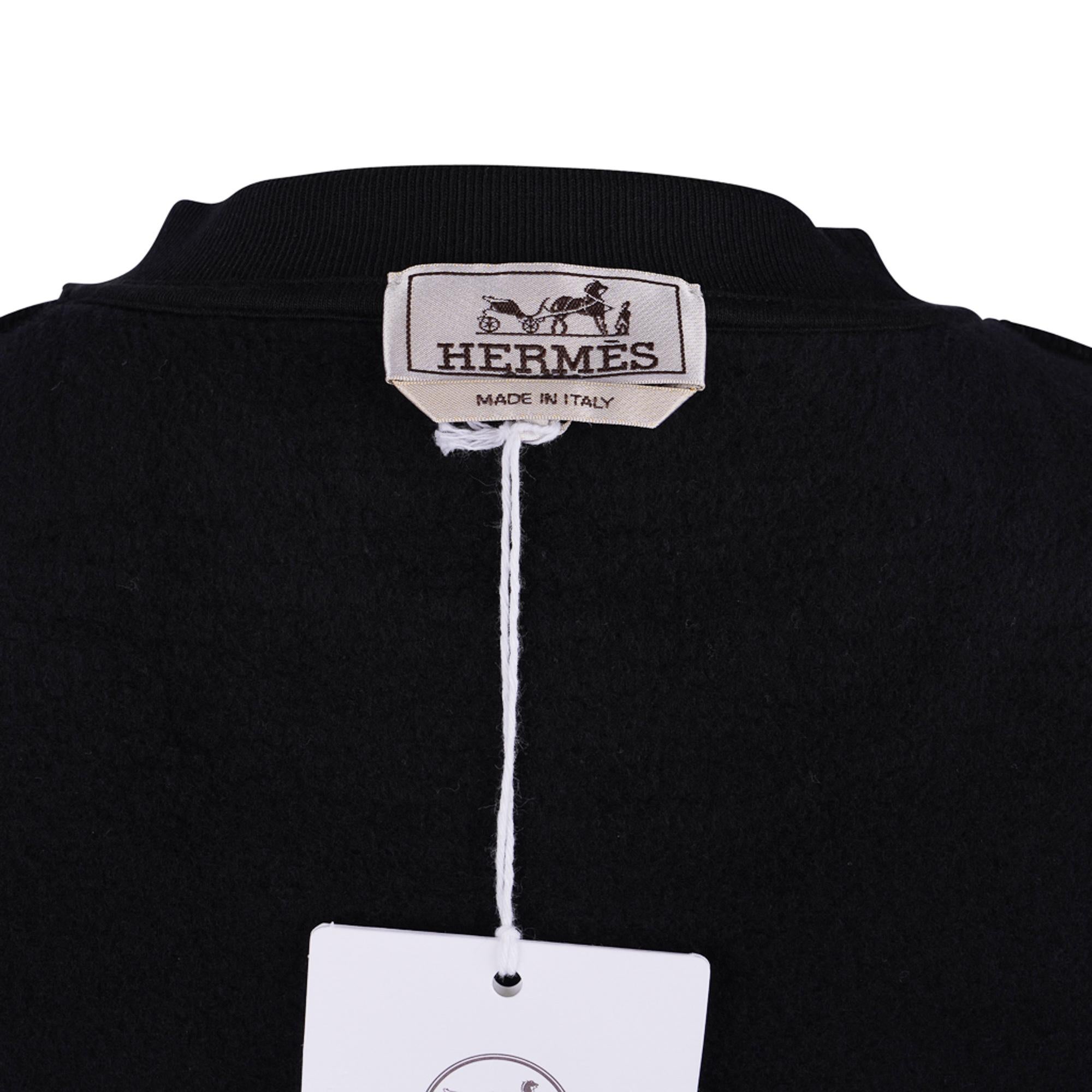 Pull à col ras du cou noir avec appliques Cheval au Trait pour hommes Hermès, Taille M en vente 4