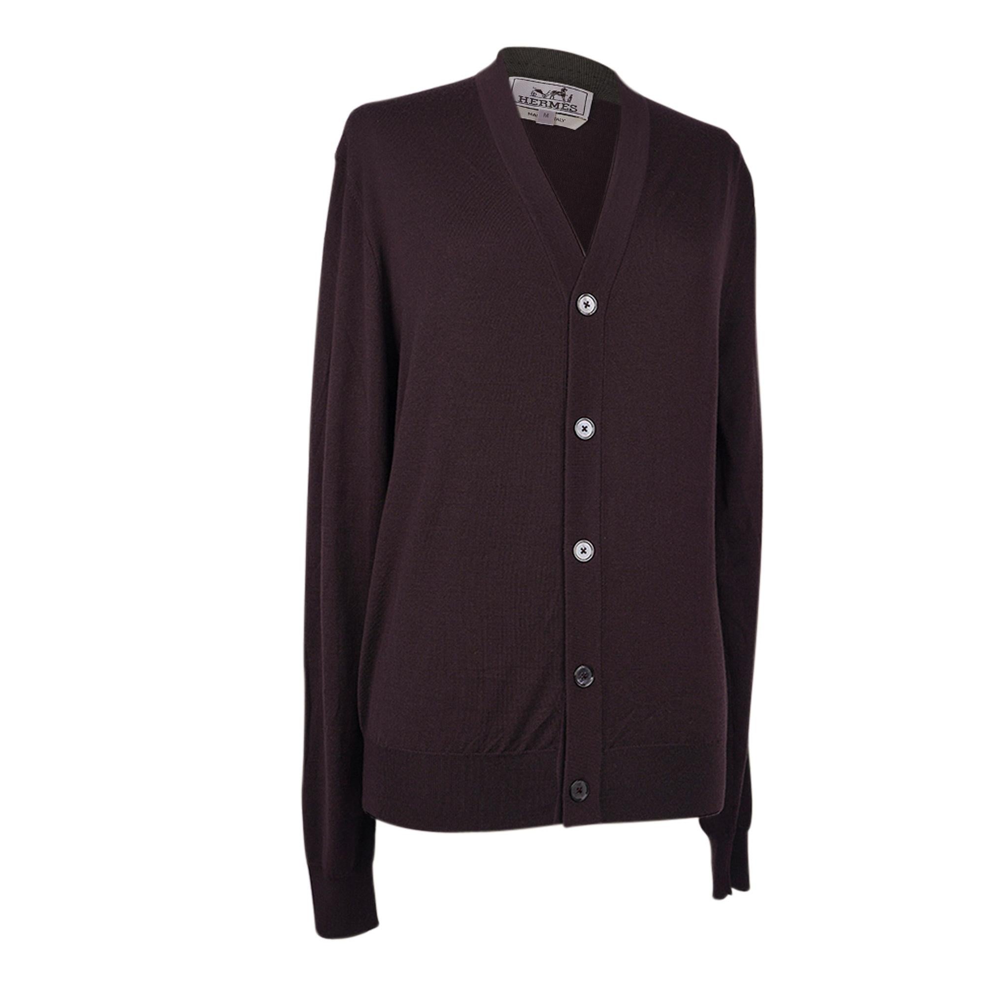 Noir Pull cardigan en laine Lie de Vin Hermès pour homme, neuf, taille M en vente