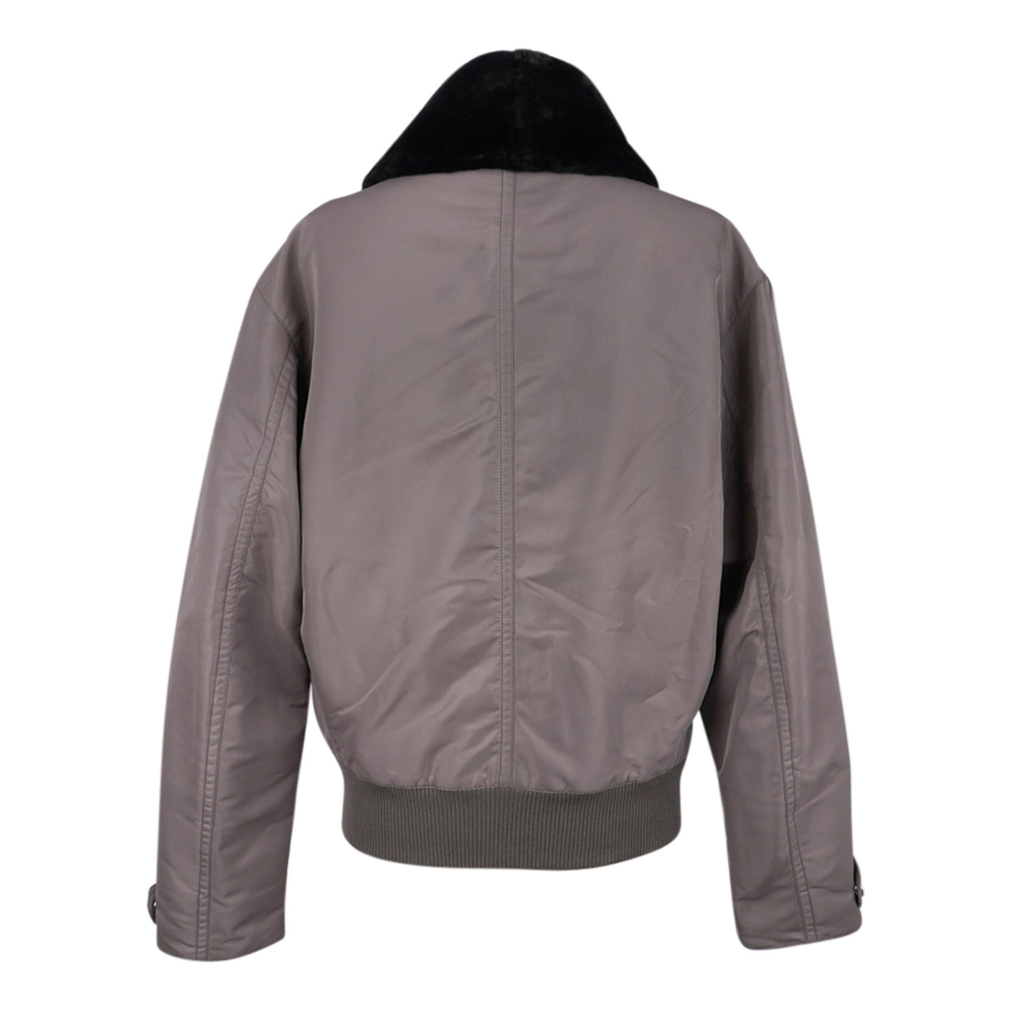 Hermes Men's Jacket Gray with Black Leather and Detachable Beaver Collar 48 For Sale 7