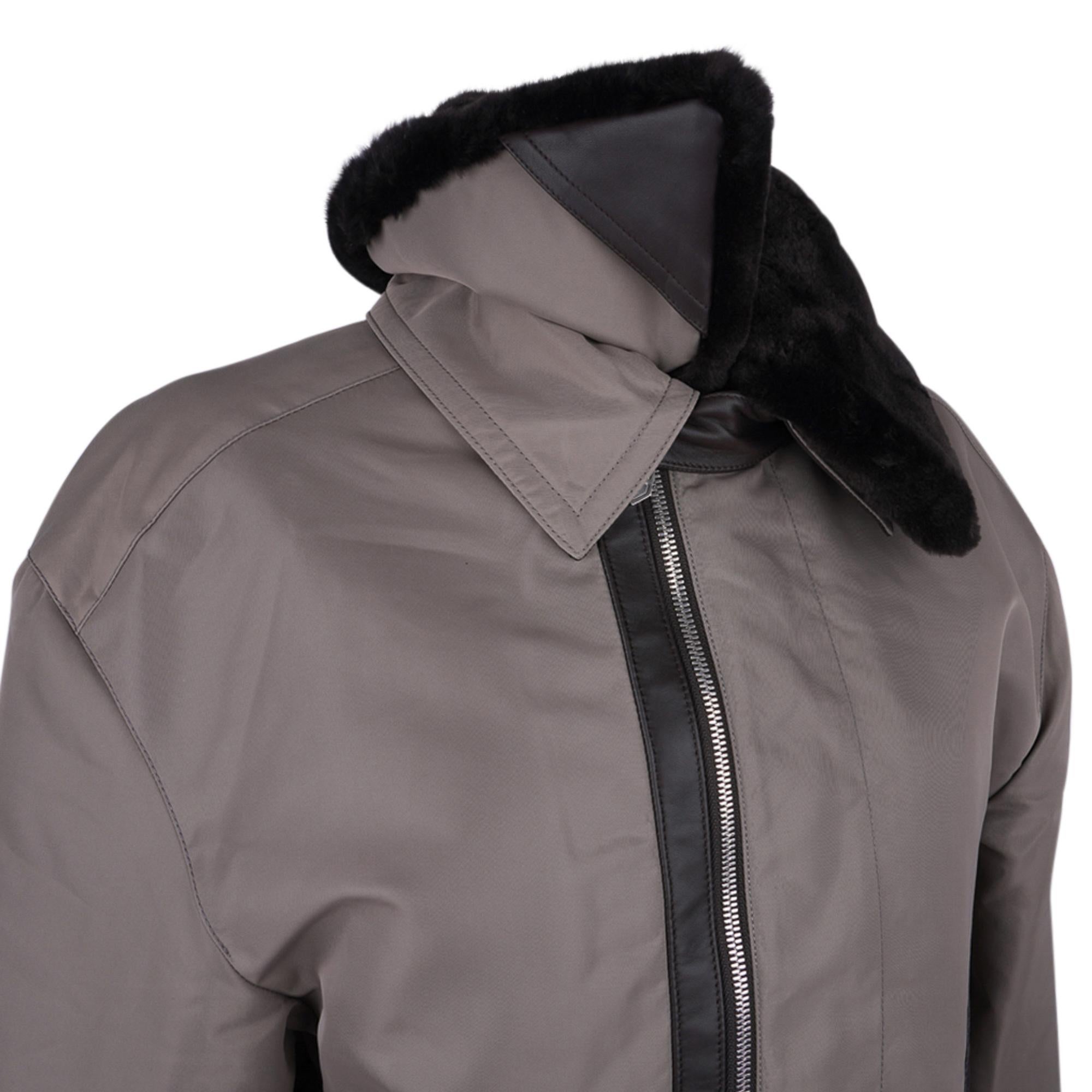 Hermes Men's Jacket Gray with Black Leather and Detachable Beaver Collar 48 For Sale 8