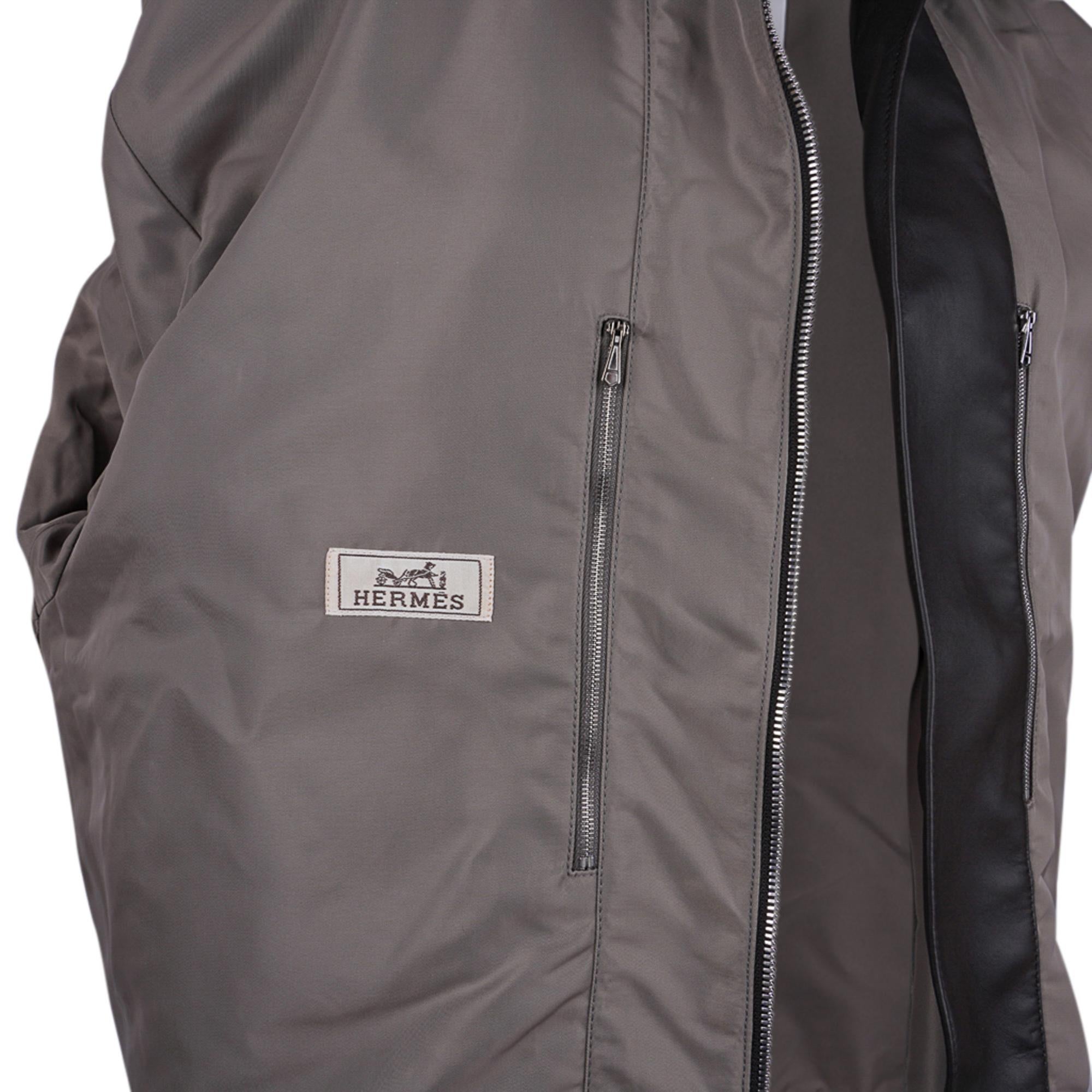 Hermes Men's Jacket Gray with Black Leather and Detachable Beaver Collar 48 For Sale 13