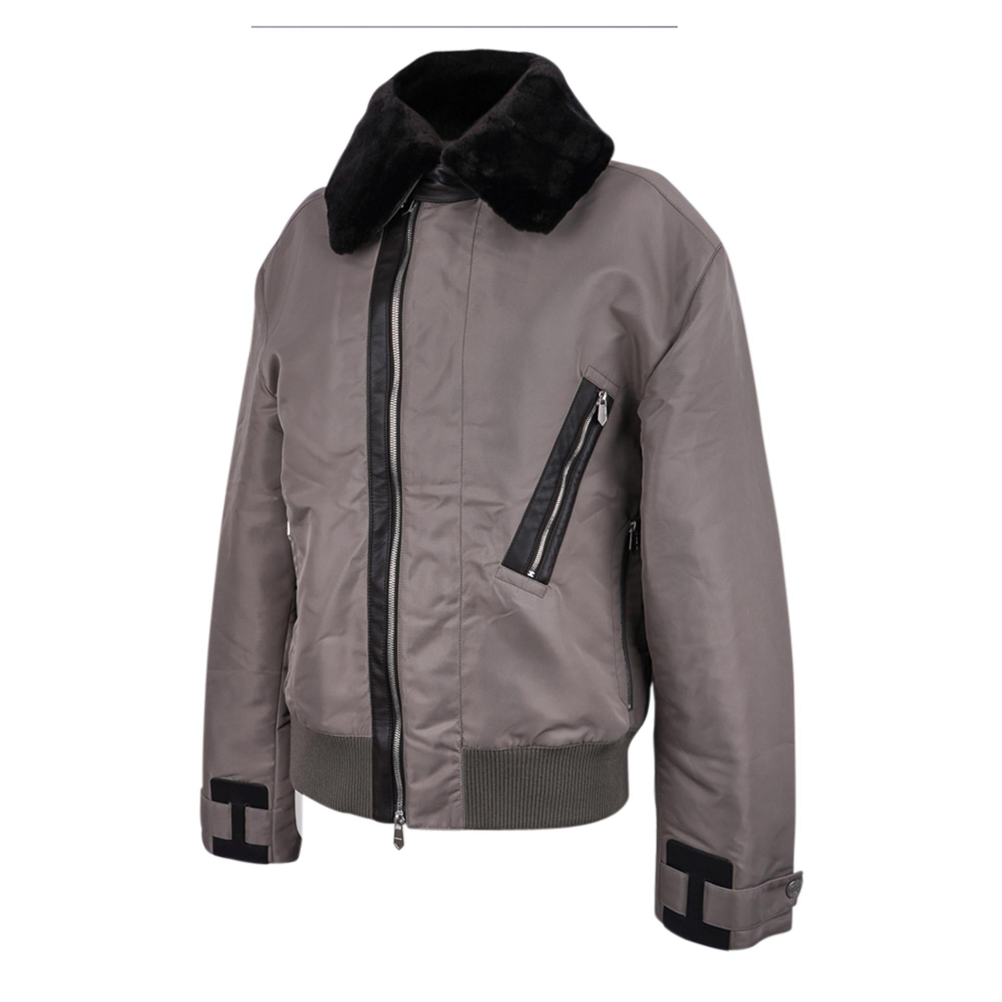 Hermes Men's Jacket Gray with Black Leather and Detachable Beaver Collar 48 For Sale 1