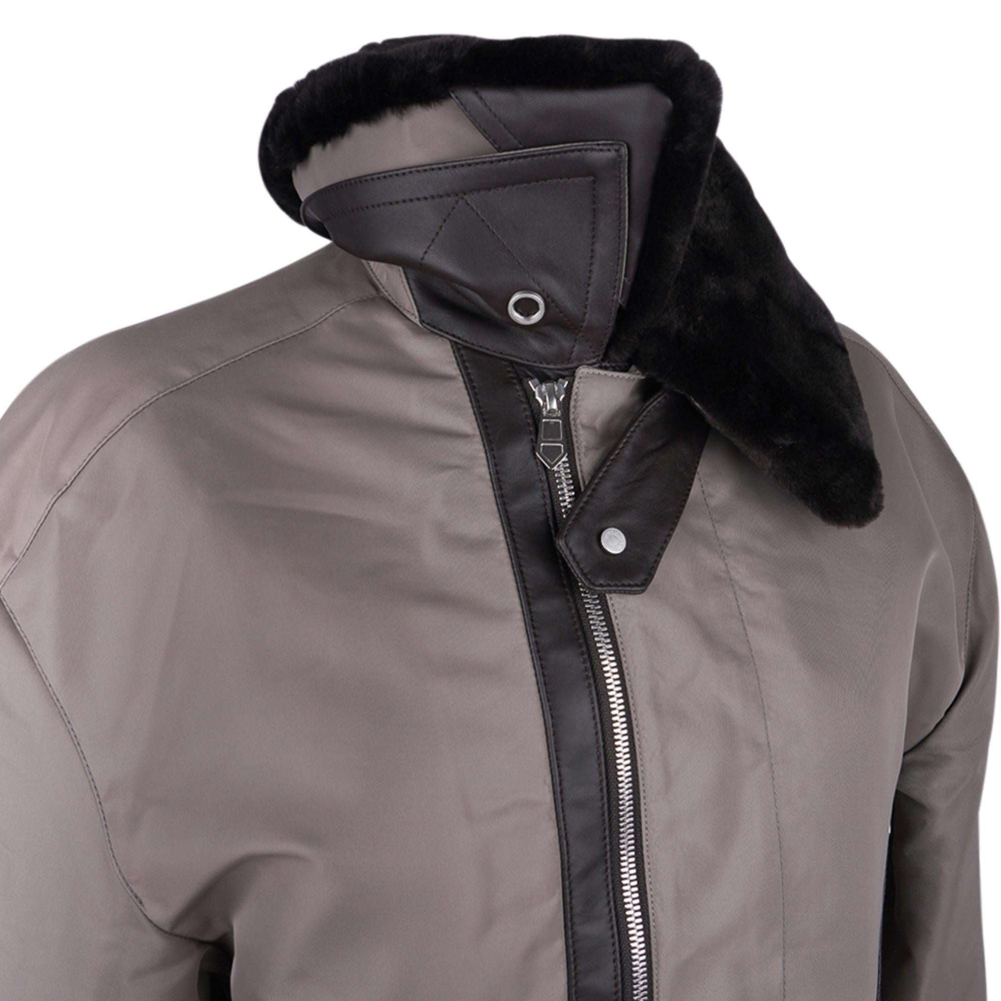 Hermes Men's Jacket Gray with Black Leather and Detachable Beaver Collar 48 For Sale 3