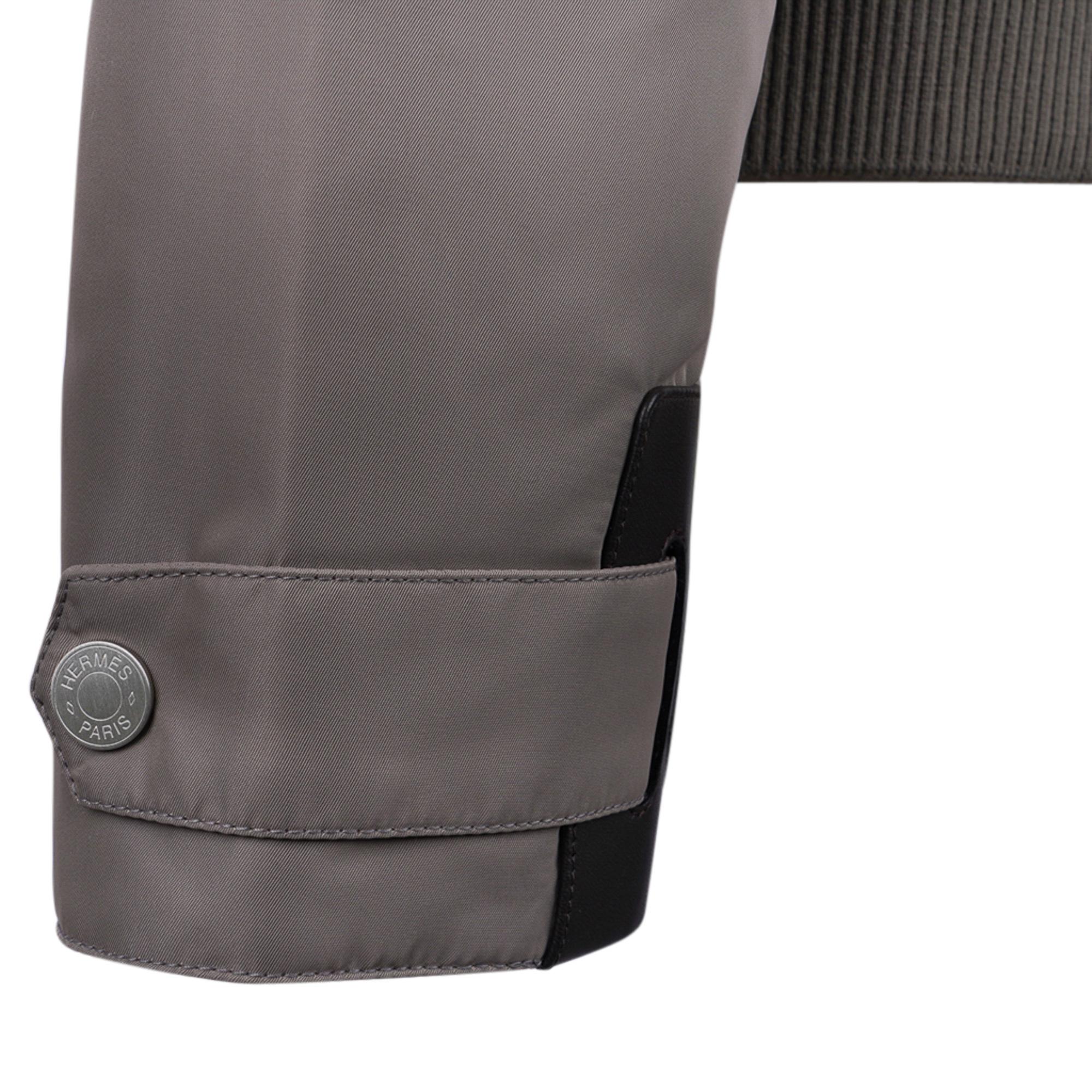Hermes Men's Jacket Gray with Black Leather and Detachable Beaver Collar 48 For Sale 6