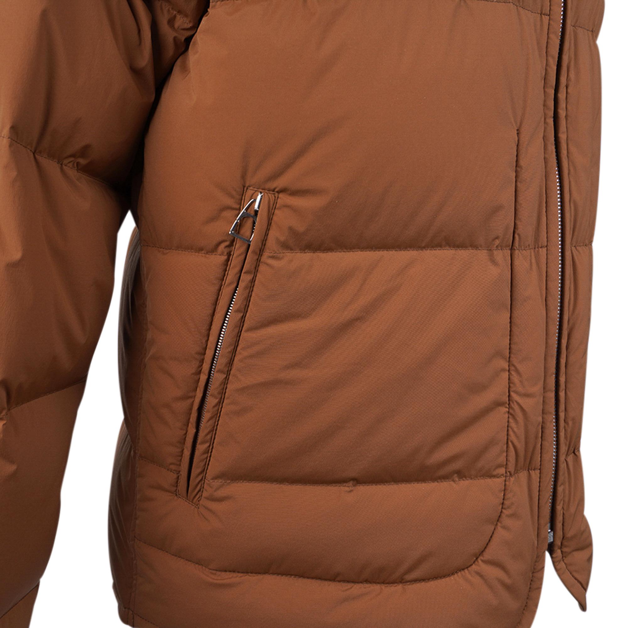 Brown Hermes Men's Piumino Extra-Light Puffer Coat / Jacket Fauve M For Sale