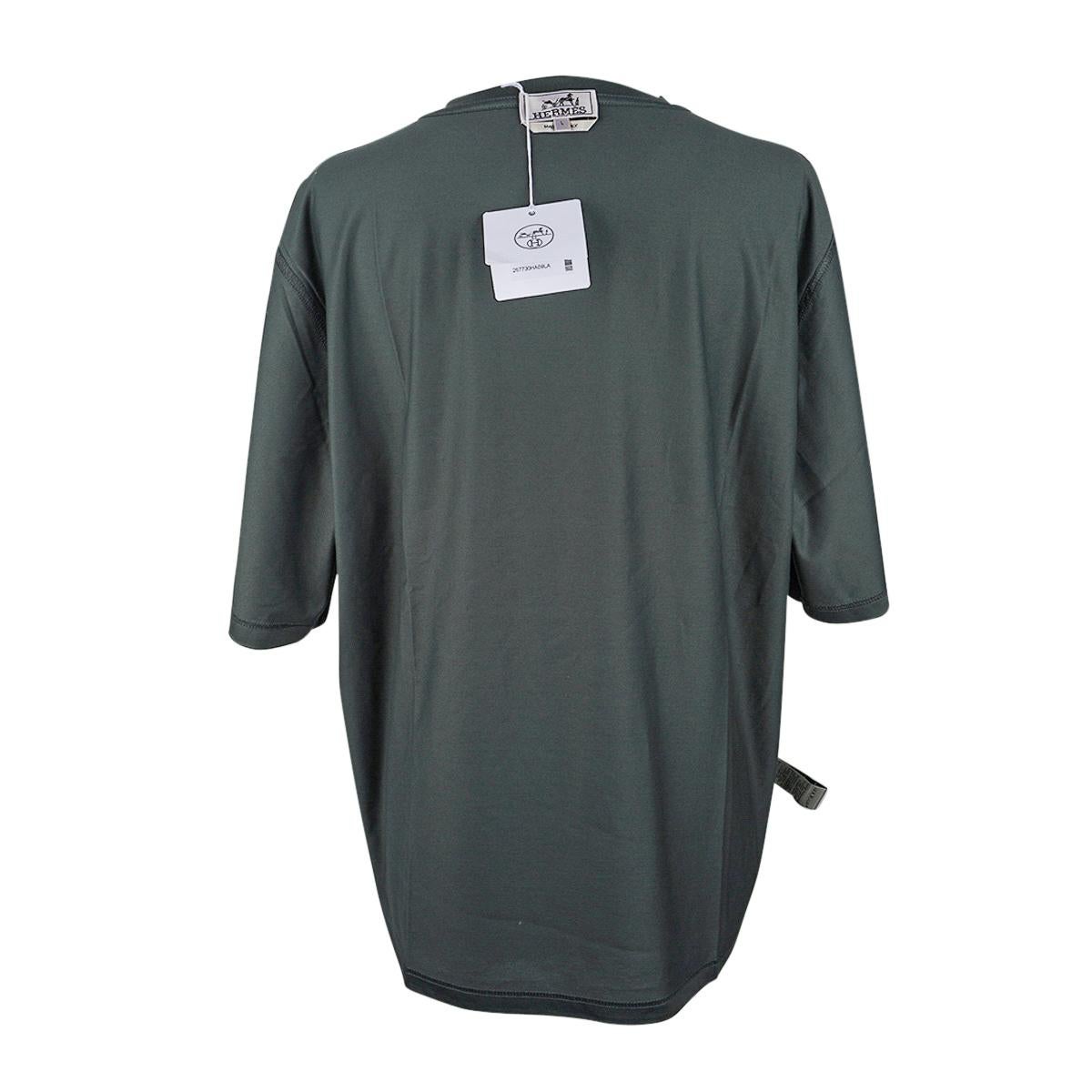 Hermes Men's Super H Cuir T-Shirt Vert de Gris Cotton Leather Patch L For Sale 3