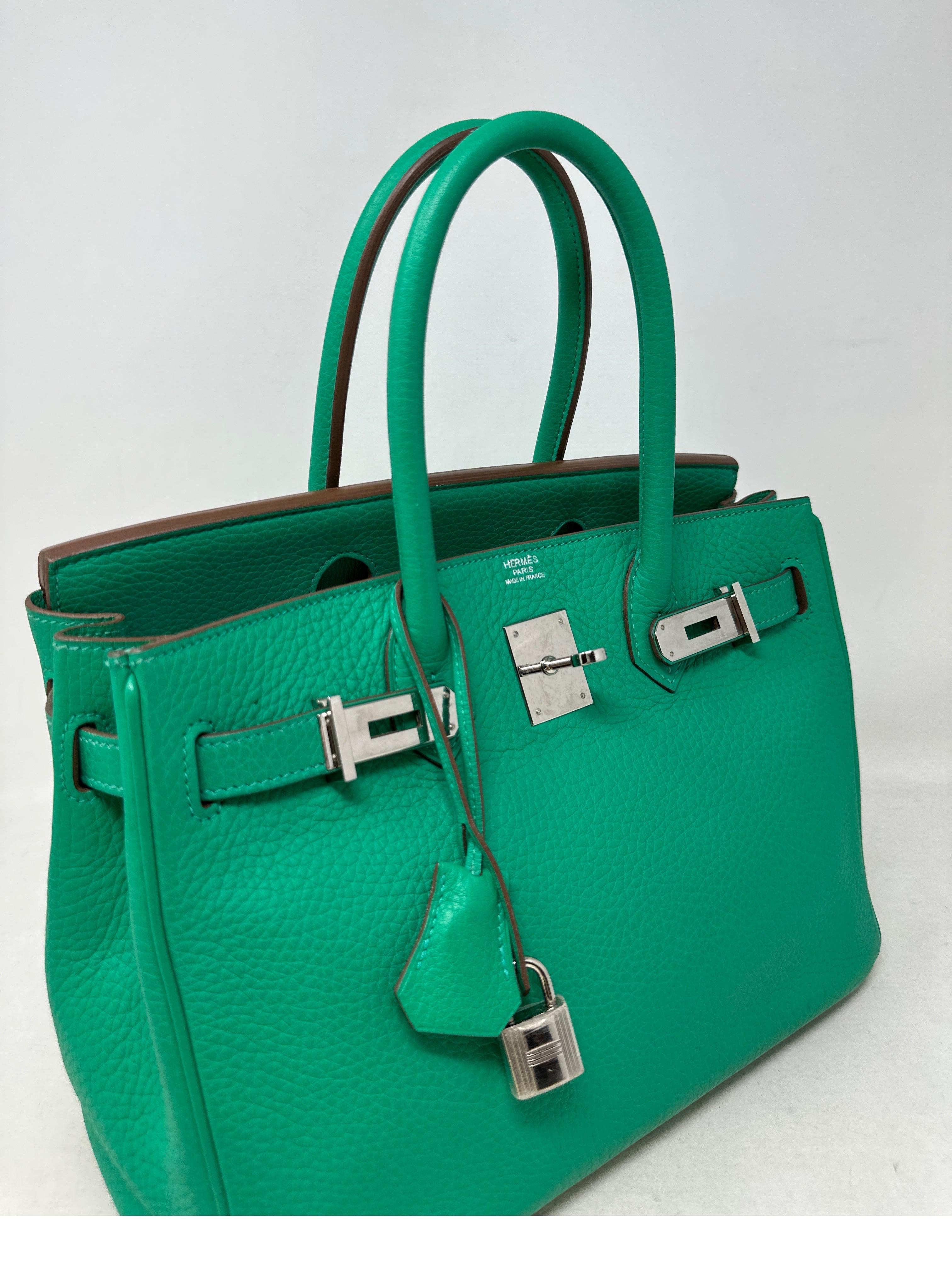Hermes Menthe Birkin 30 Bag In Good Condition For Sale In Athens, GA