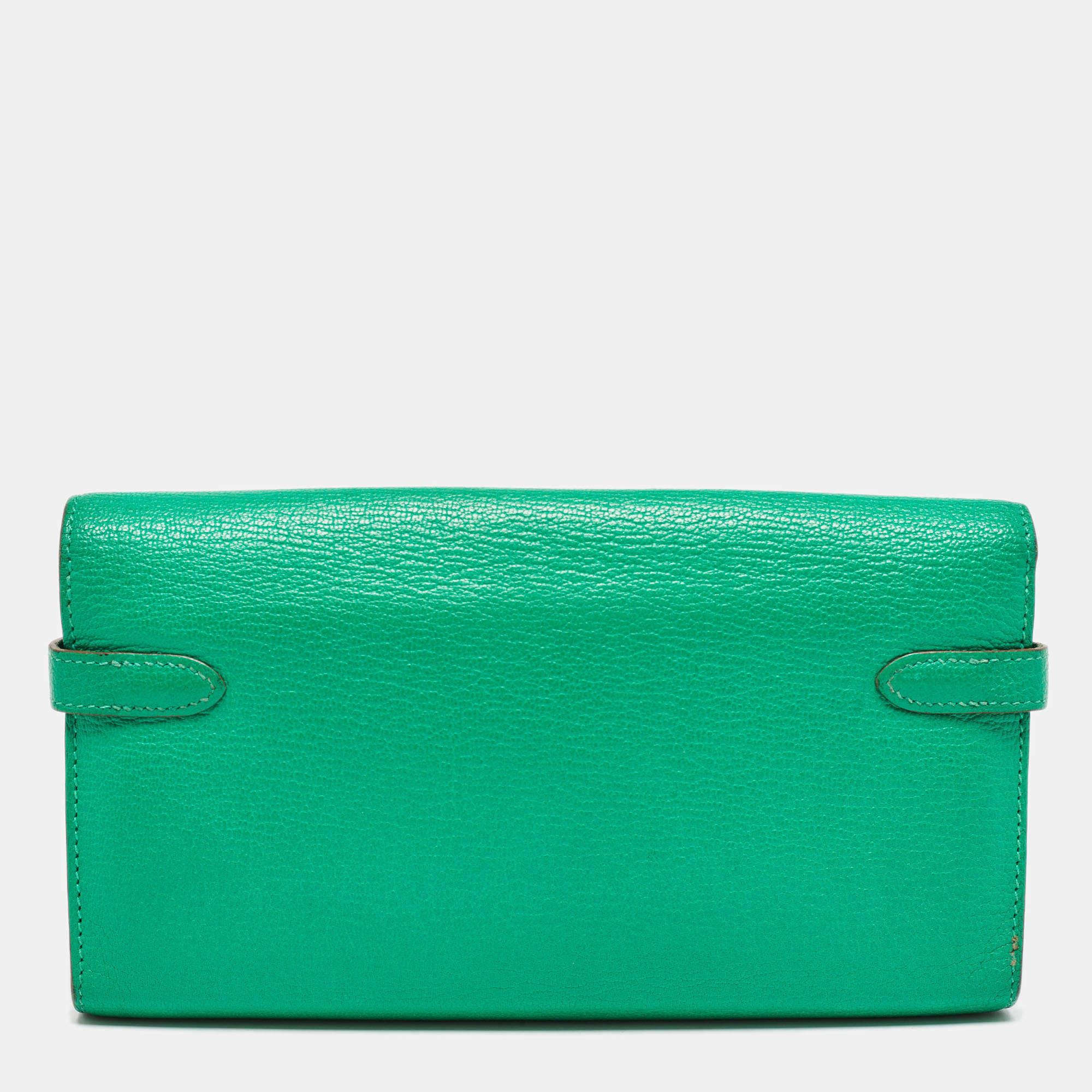 Portafoglio Kelly Longue in pelle di Hermes Menthe Chevre Mysore in vendita 3
