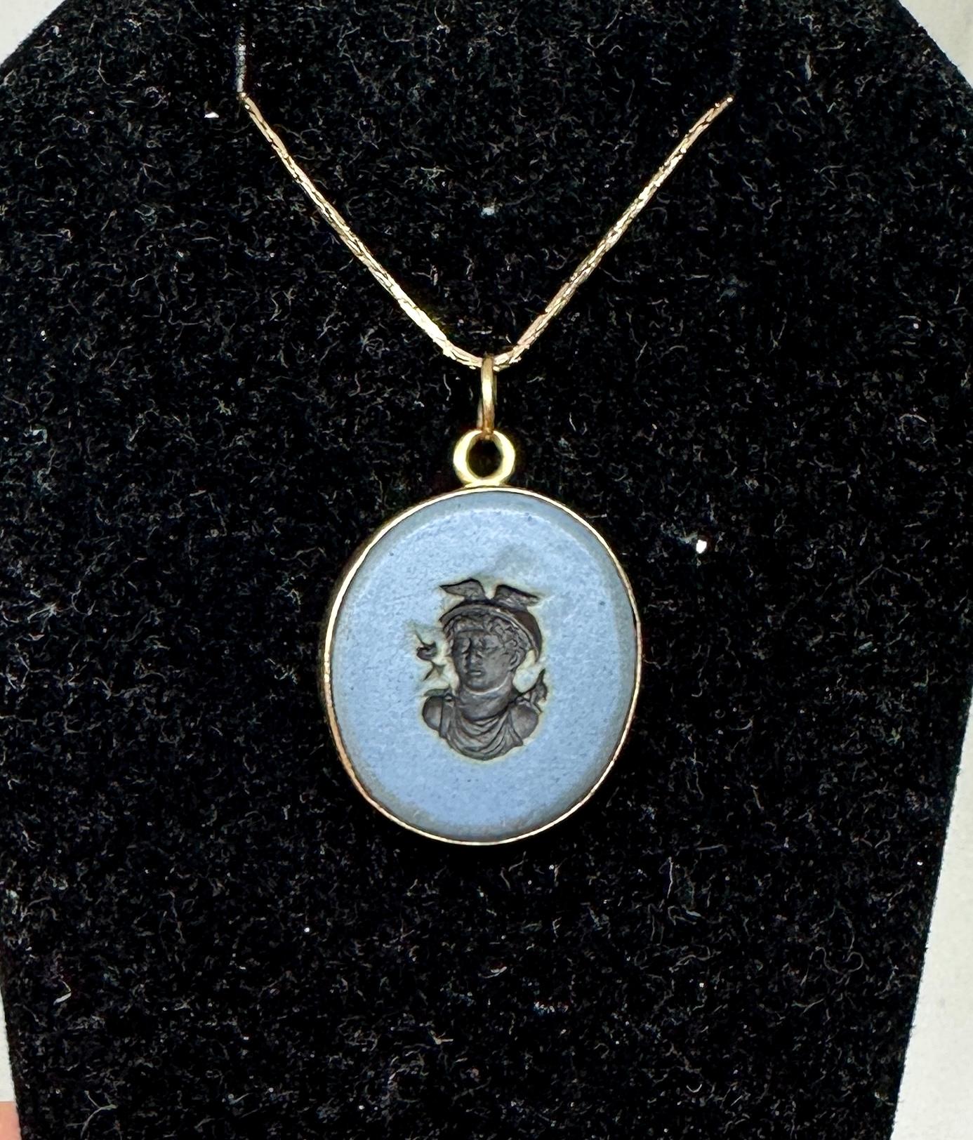 Women's or Men's Hermes Mercury God Blue Jasper Cameo Intaglio Pendant Necklace Gold Victorian For Sale