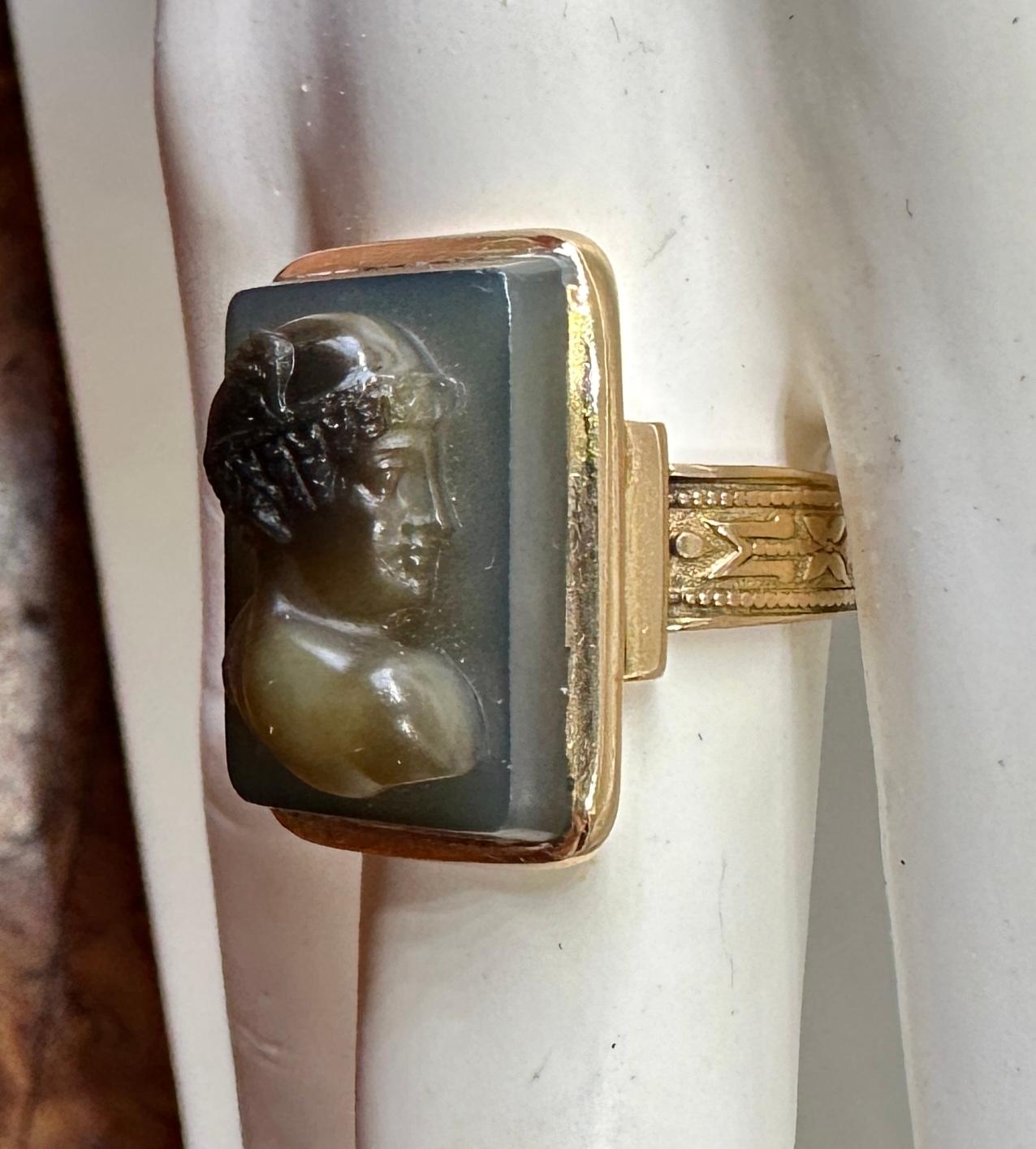 Women's or Men's Hermes Mercury Hardstone Cameo Ring Classic Victorian Agate Gold Deeply Carved For Sale