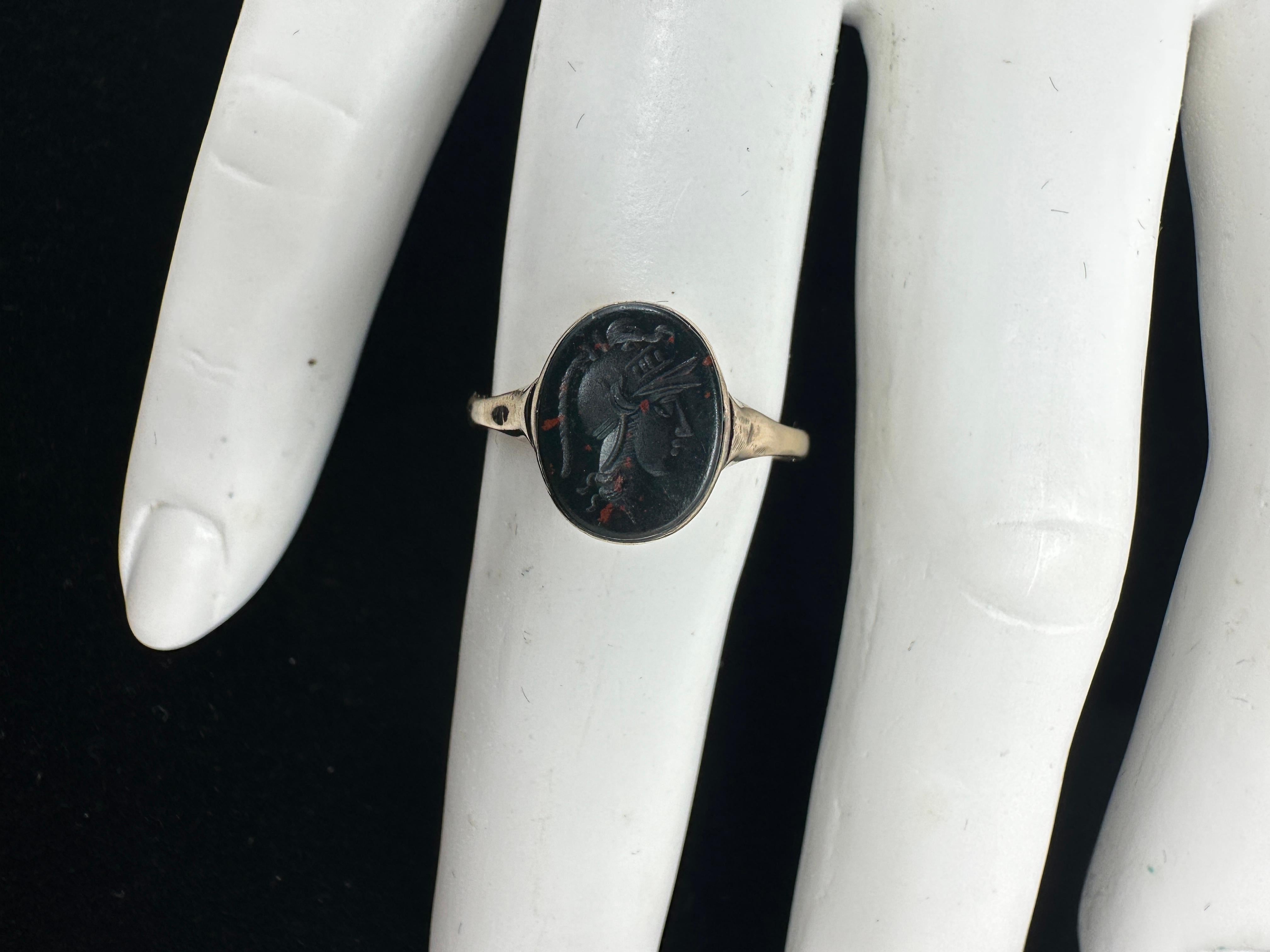 Hermes Mercurio Dios Romano Piedra de Sangre Anillo Calcográfico Oro Victoriano Tallado a Mano en venta 1