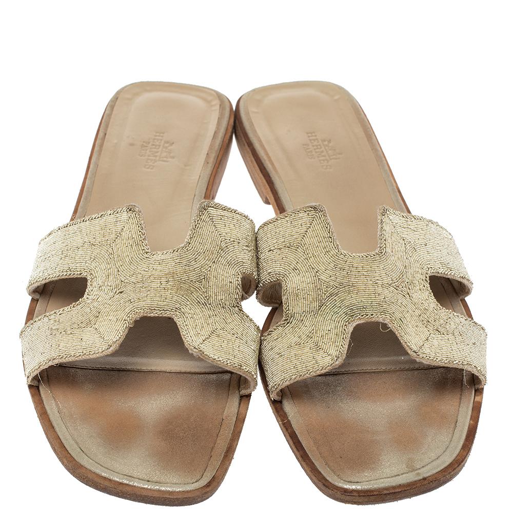 Hermes Metallic Pale Gold Twisted Metal Thread Oran Sandals Size 40 In Good Condition In Dubai, Al Qouz 2