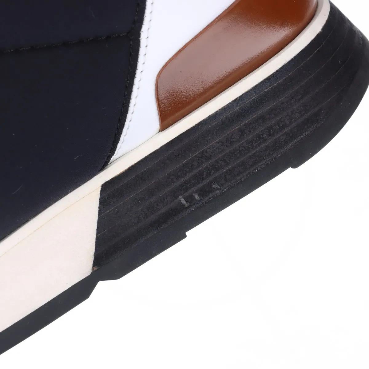 Sneaker bassa Hermès Miles in neoprene nero in vendita 5