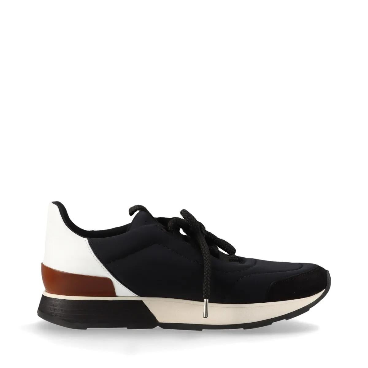 Nero Sneaker bassa Hermès Miles in neoprene nero in vendita