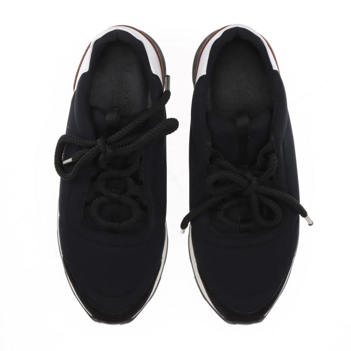 Sneaker bassa Hermès Miles in neoprene nero in vendita 3