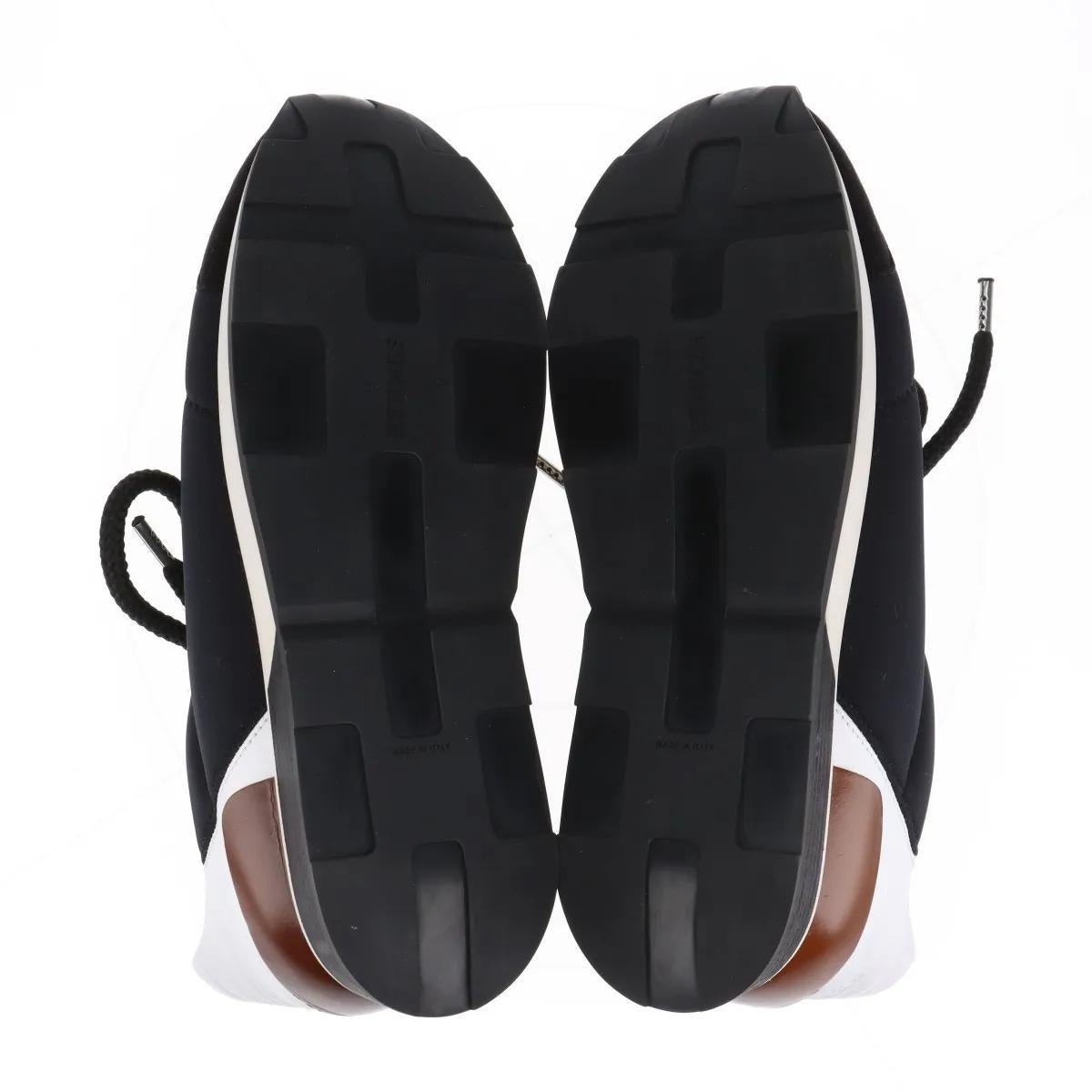 Sneaker bassa Hermès Miles in neoprene nero in vendita 4