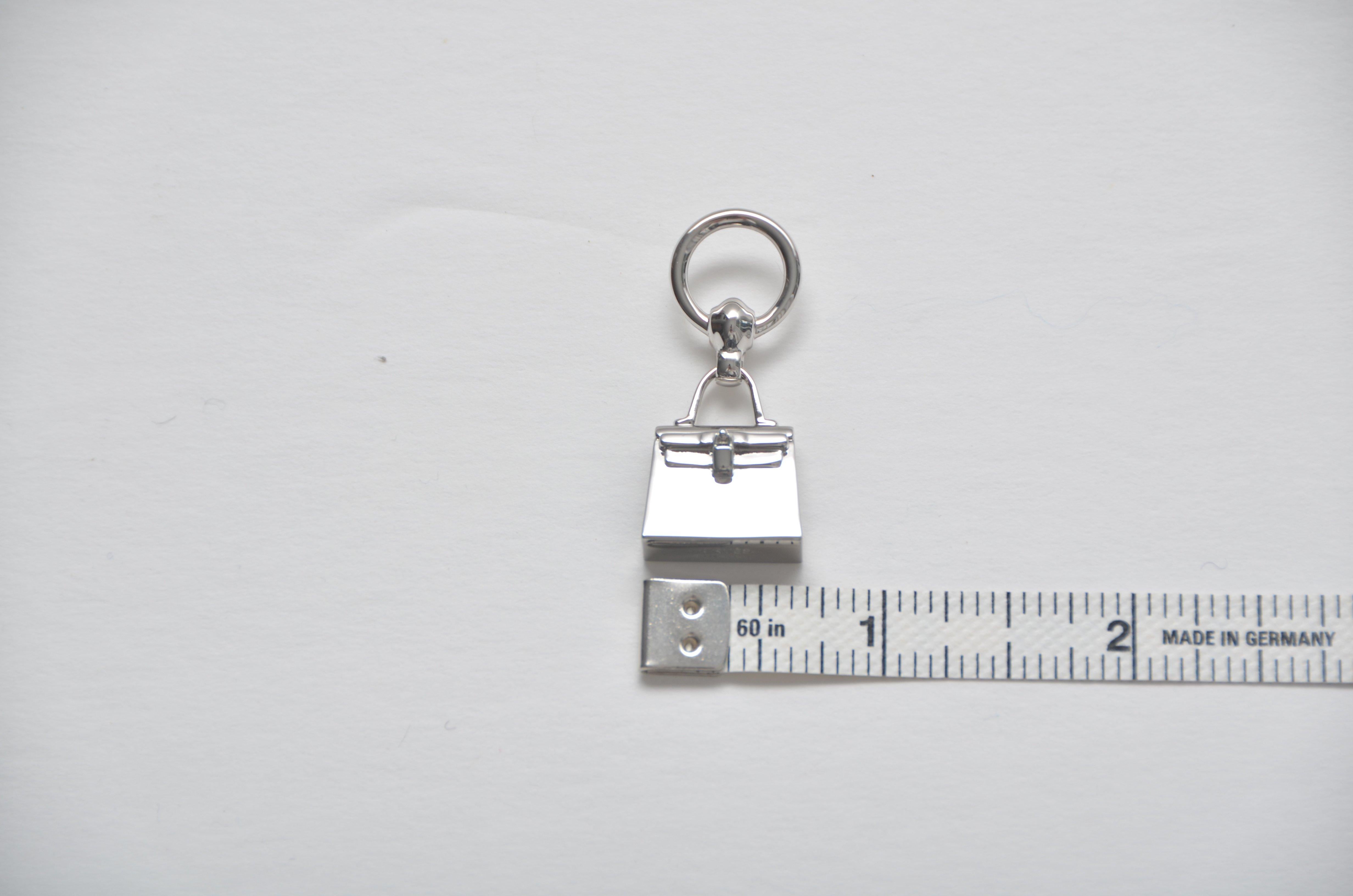 Monedero Hermes Mini Charm  
NUEVO con caja
